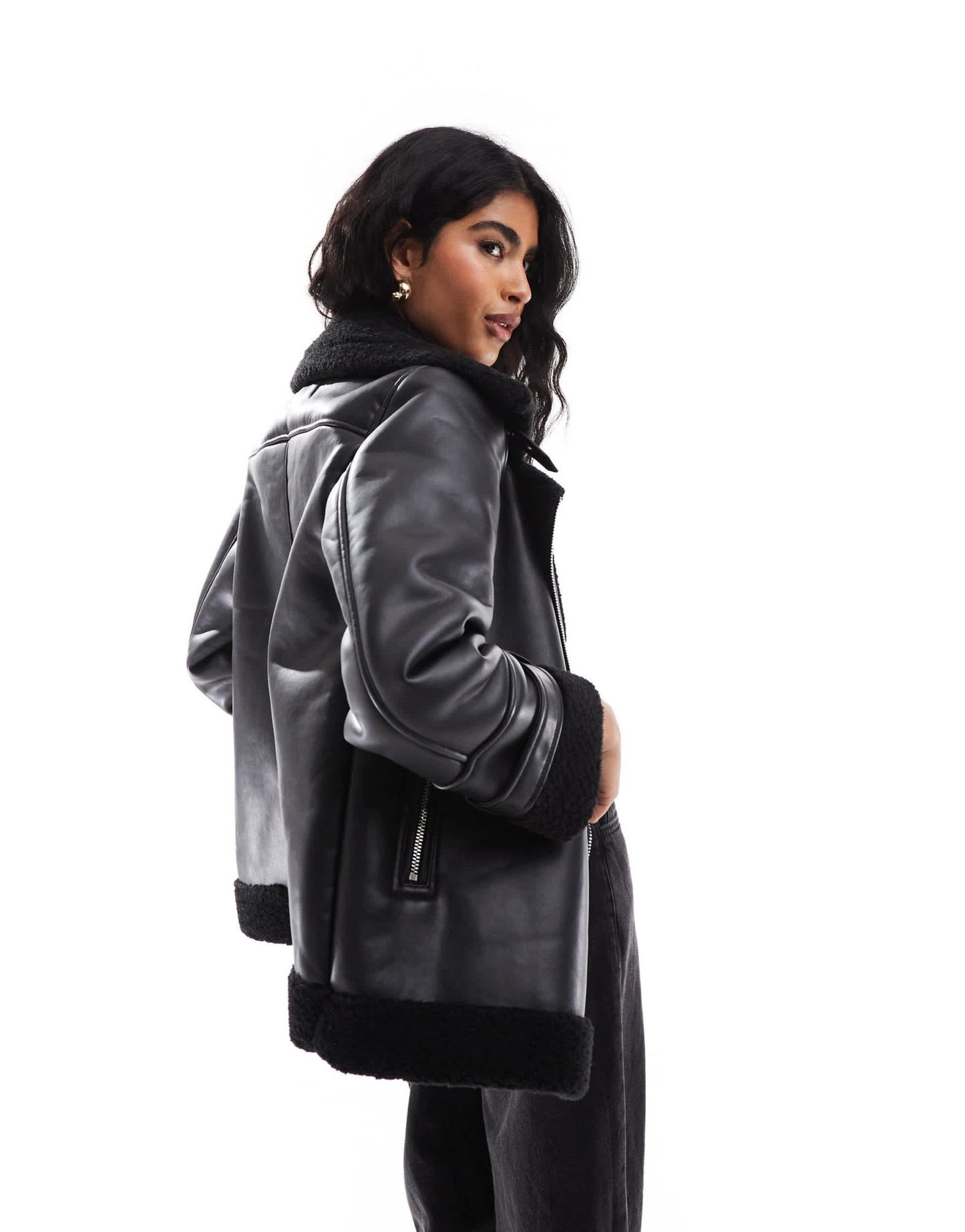 Stradivarius oversized borg lined aviator in black - ASOS Sample Sale