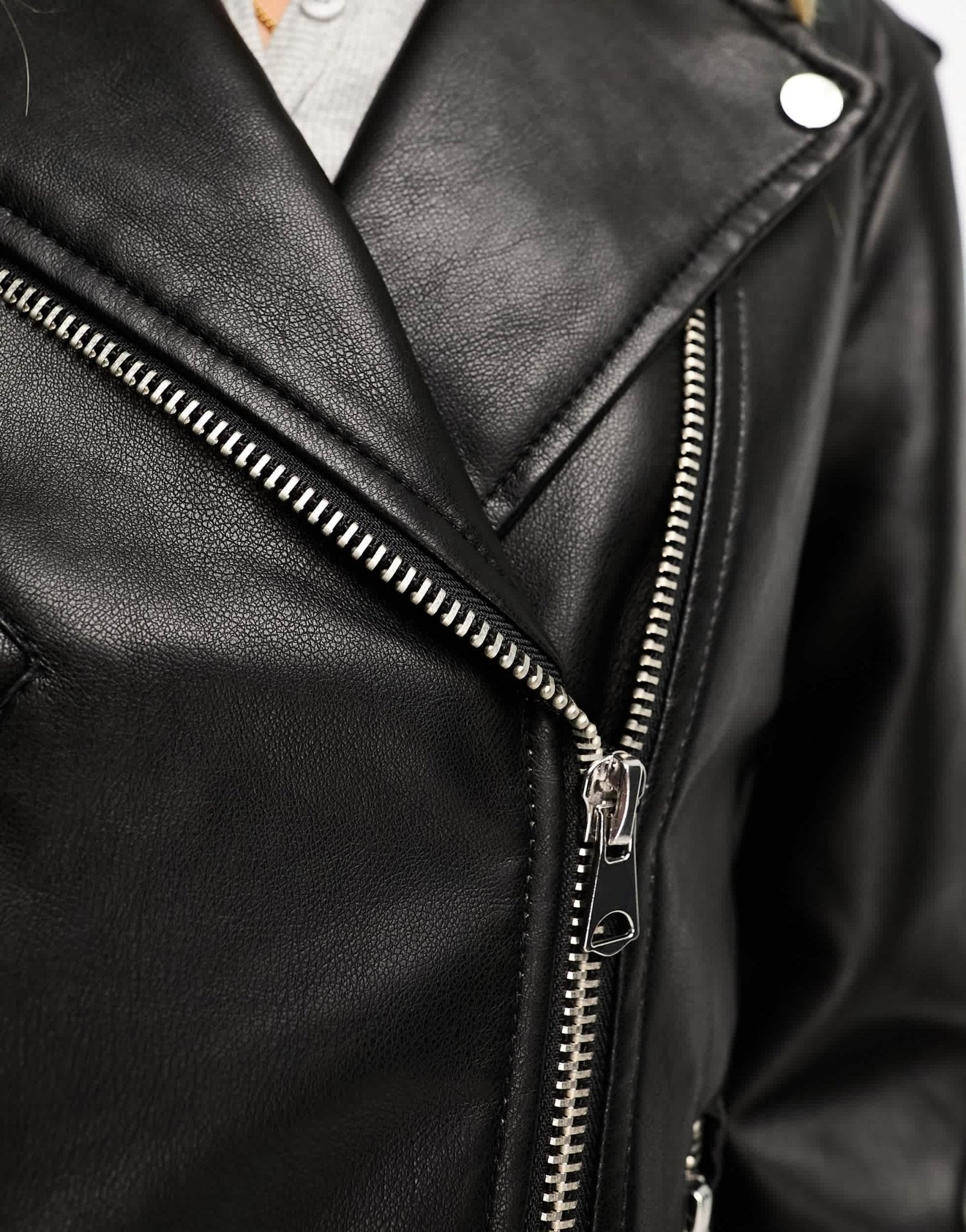 Stradivarius oversized faux leather biker jacket in black - ASOS Sample Sale