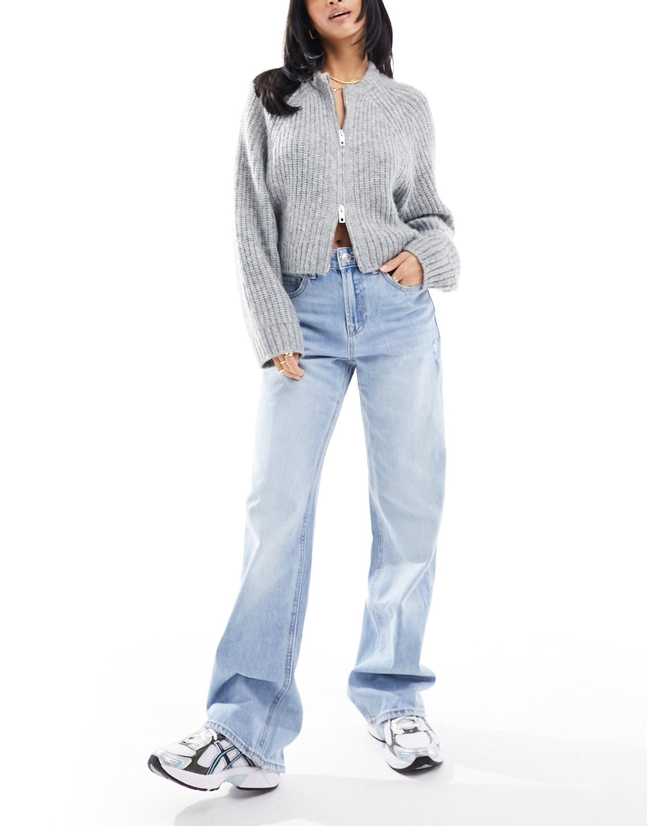 Stradivarius Petite 90s baggy dad jean in light blue - ASOS Sample Sale