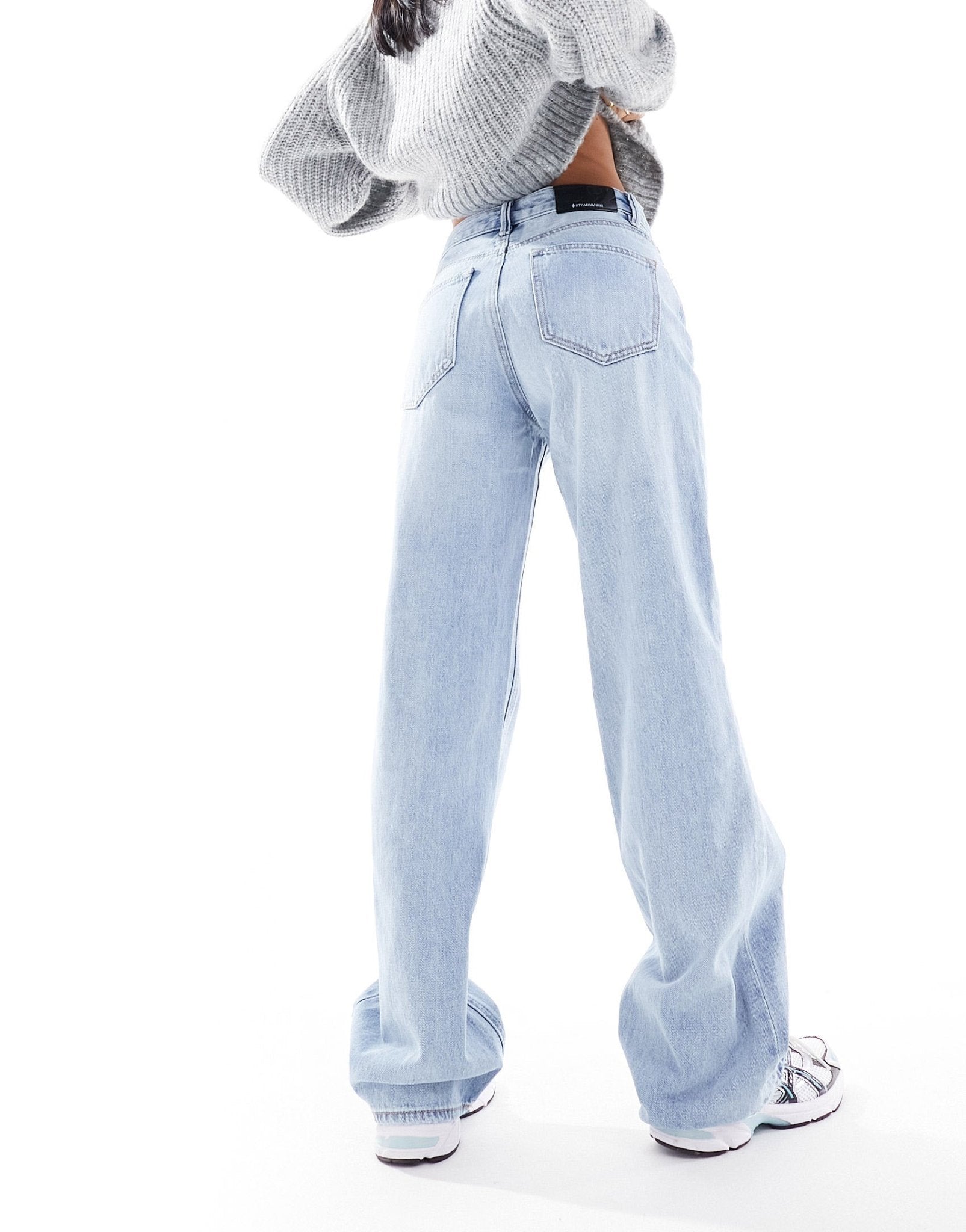 Stradivarius Petite 90s baggy dad jean in light blue - ASOS Sample Sale