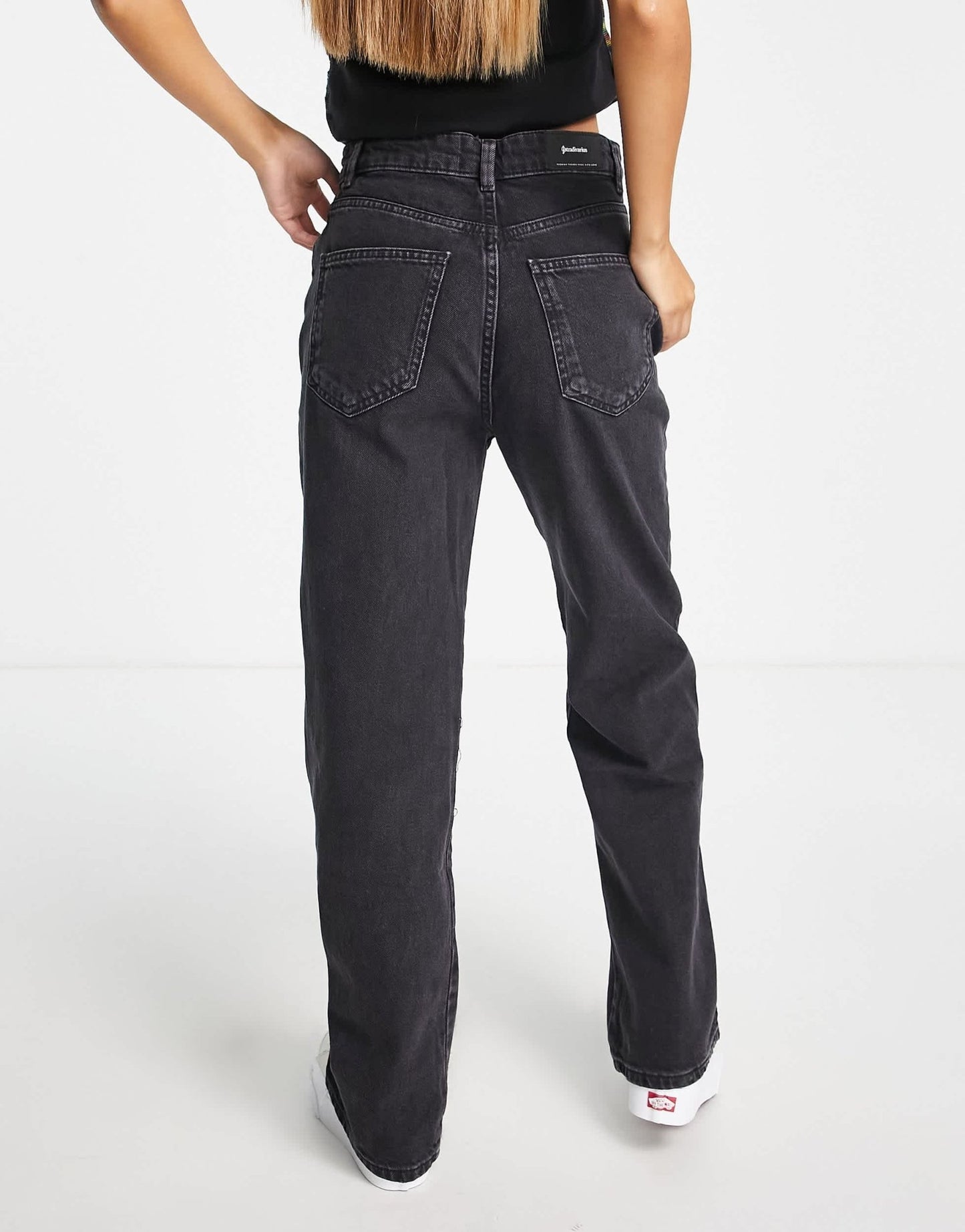 Stradivarius Petite 90s dad jean in black - ASOS Sample Sale