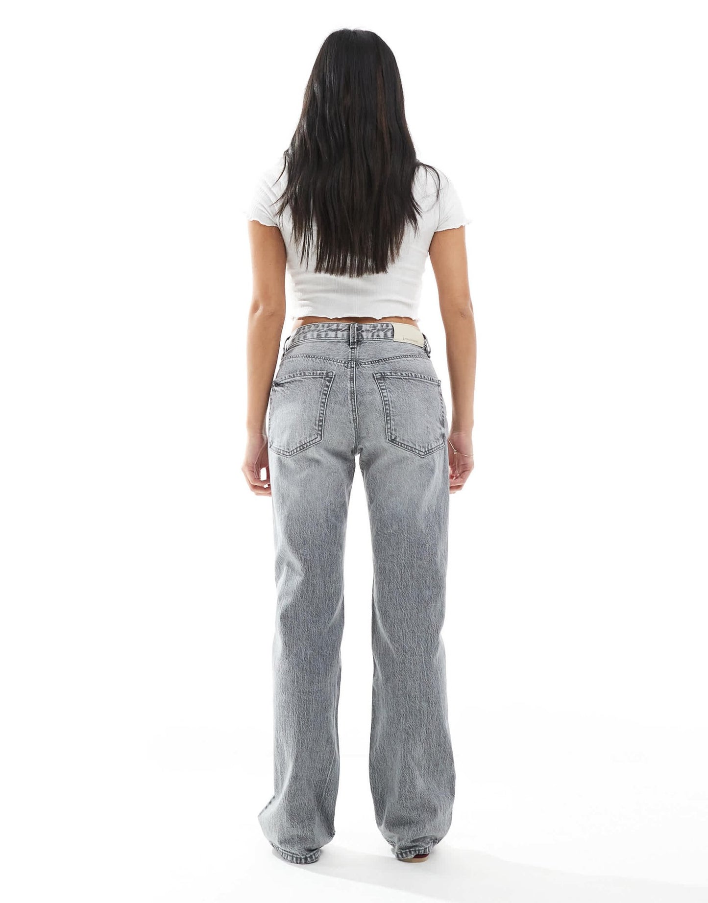 Stradivarius Petite D98 straight leg jeans in dark grey wash - ASOS Sample Sale