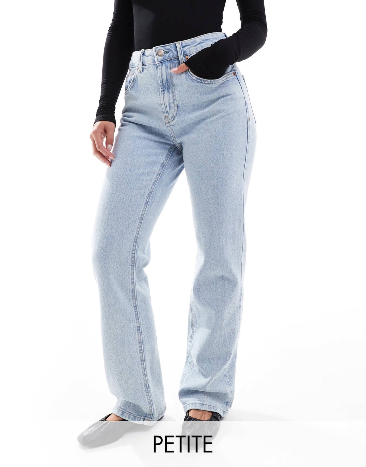Stradivarius Petite D98 straight leg jeans in light blue - ASOS Sample Sale