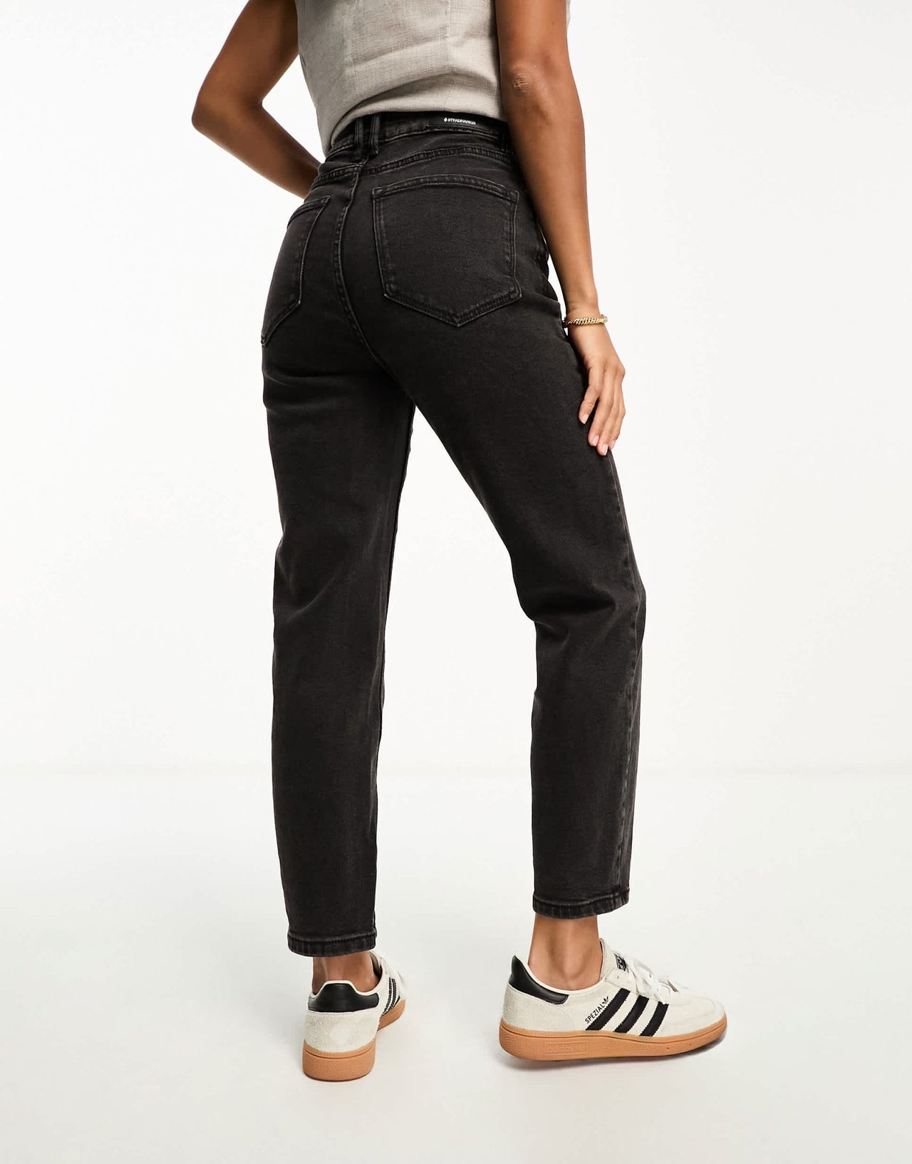 Stradivarius Petite slim mom jean in black - ASOS Sample Sale