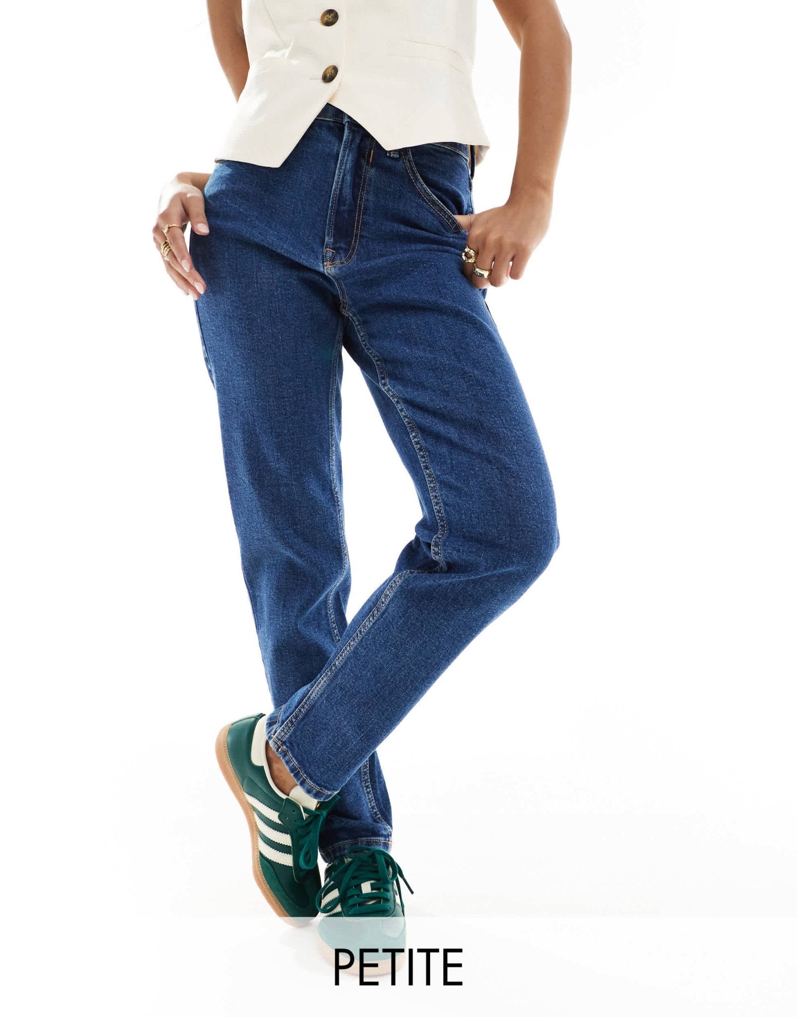 Stradivarius Petite slim mom jean with stretch in indigo blue - ASOS Sample Sale
