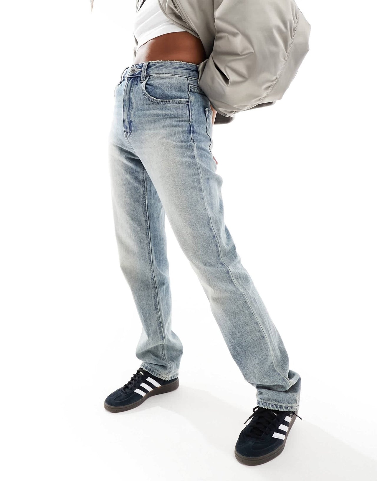 Stradivarius Petite STR straight leg jean in light vintage wash - ASOS Sample Sale