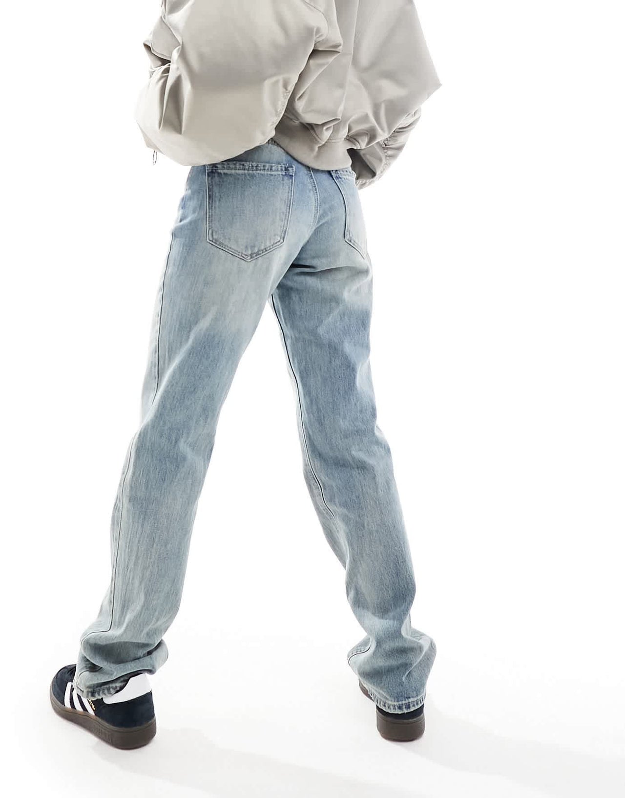 Stradivarius Petite STR straight leg jean in light vintage wash - ASOS Sample Sale