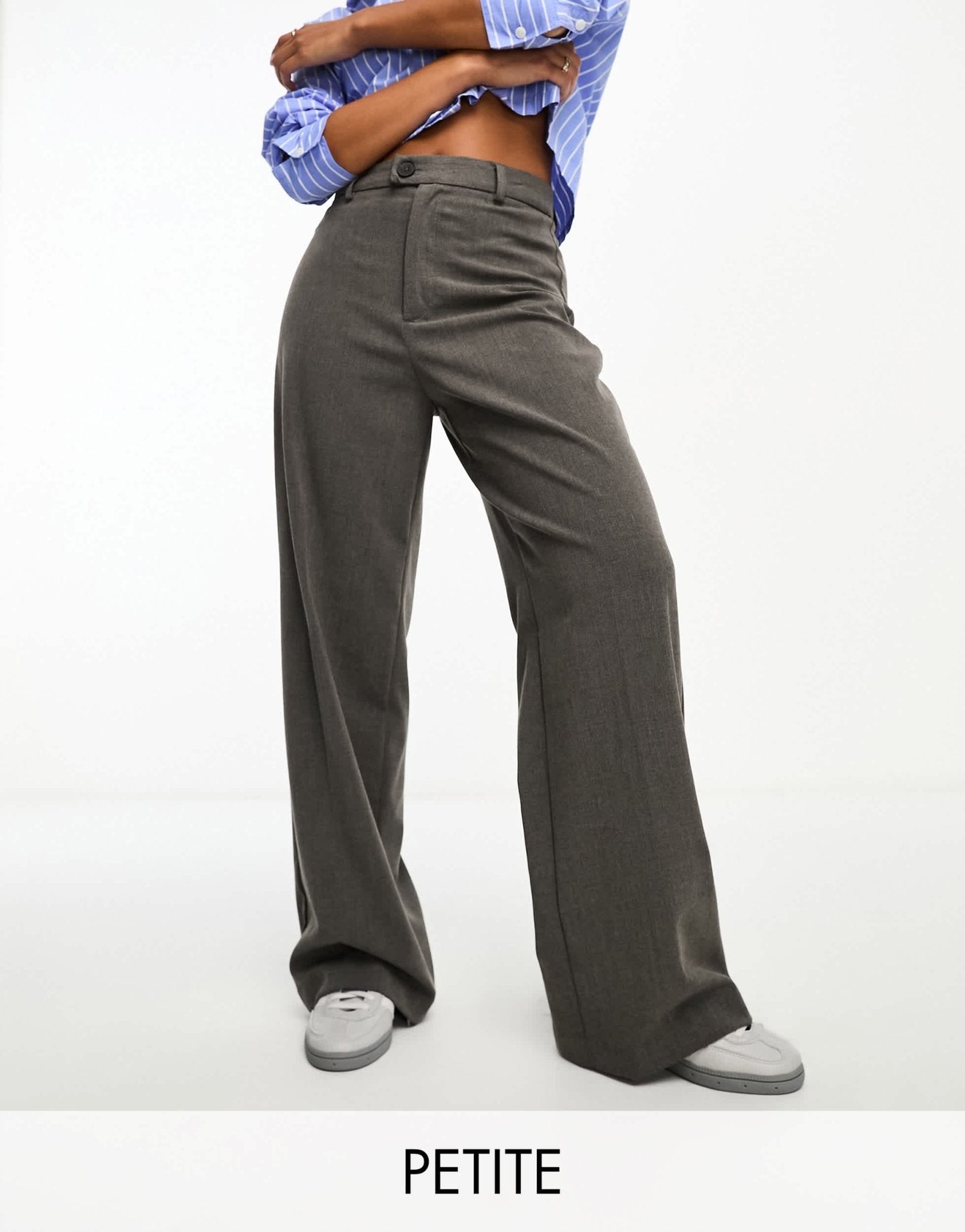 Stradivarius Petite tailored straight trouser in dark grey - ASOS Sample Sale