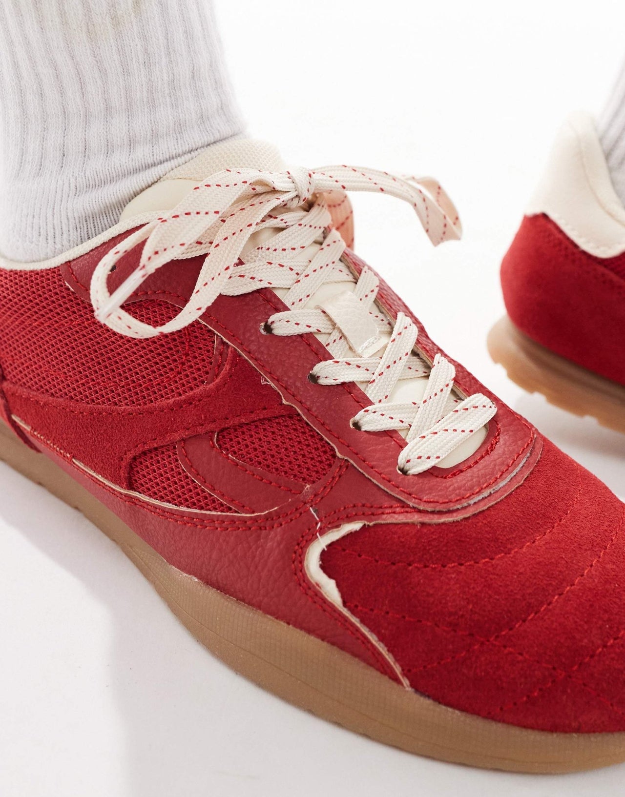 Stradivarius running trainer in red leather suede - ASOS Sample Sale