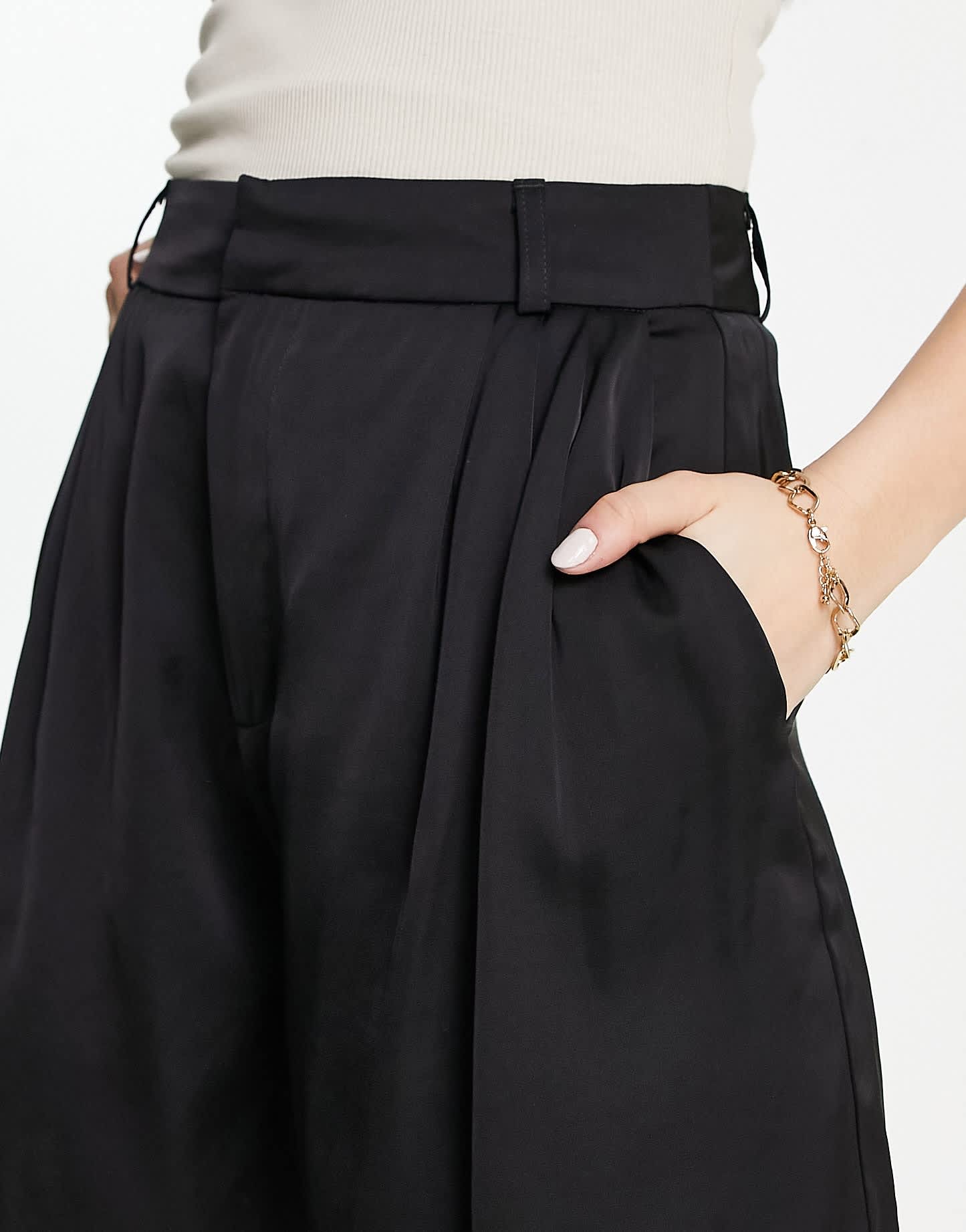 Stradivarius satin runner short in black - ASOS Sample Sale