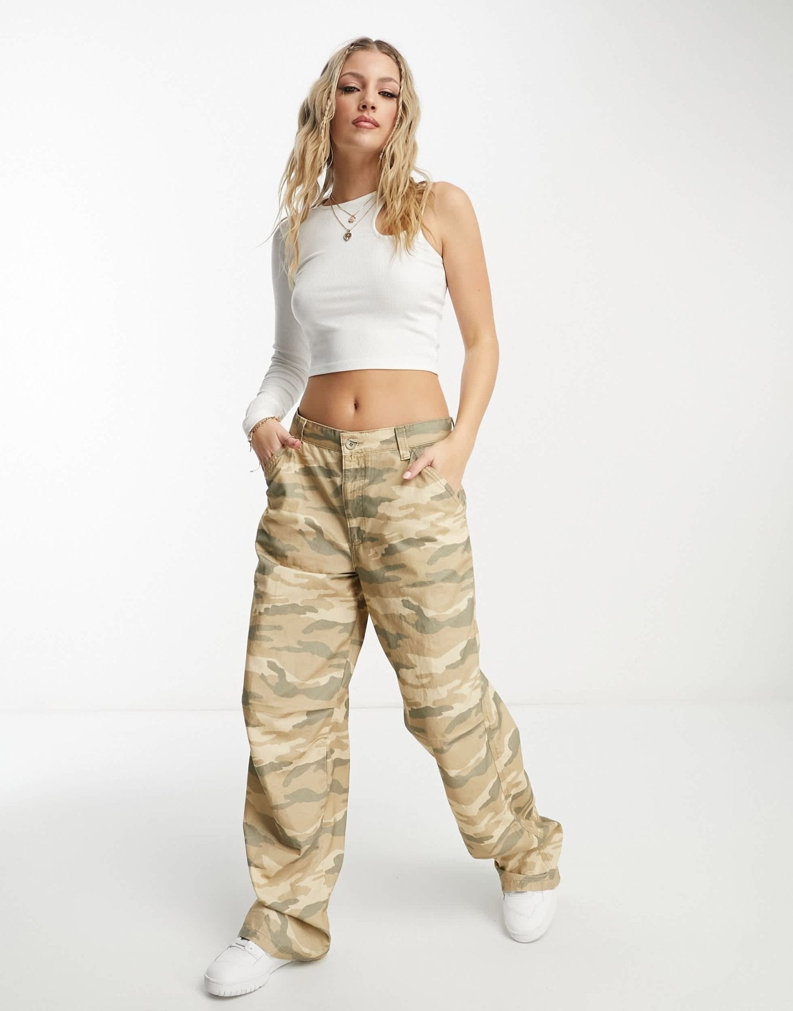 Stradivarius seamless one shoulder top in white - ASOS Sample Sale