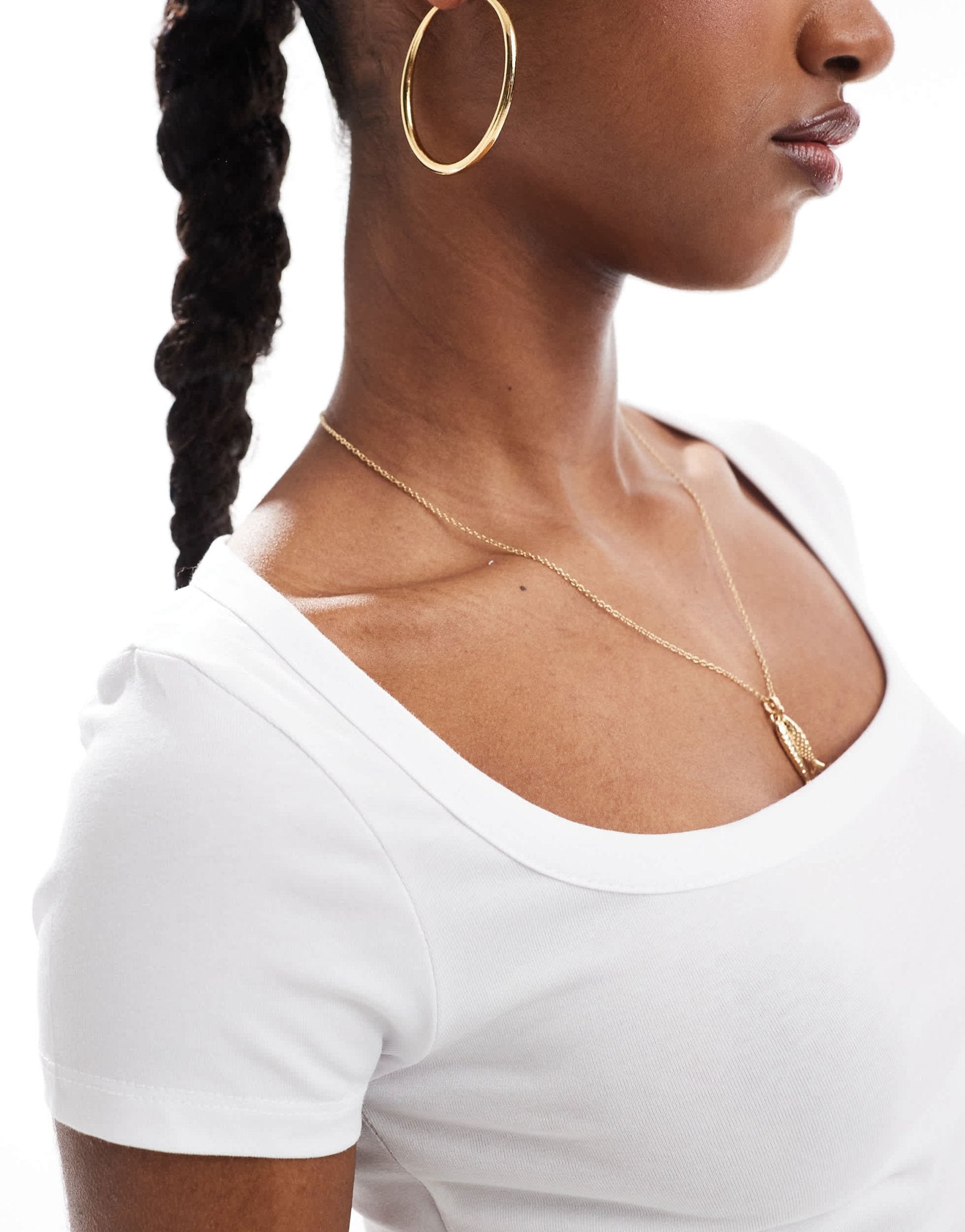 Stradivarius square neck t-shirt in white - ASOS Sample Sale