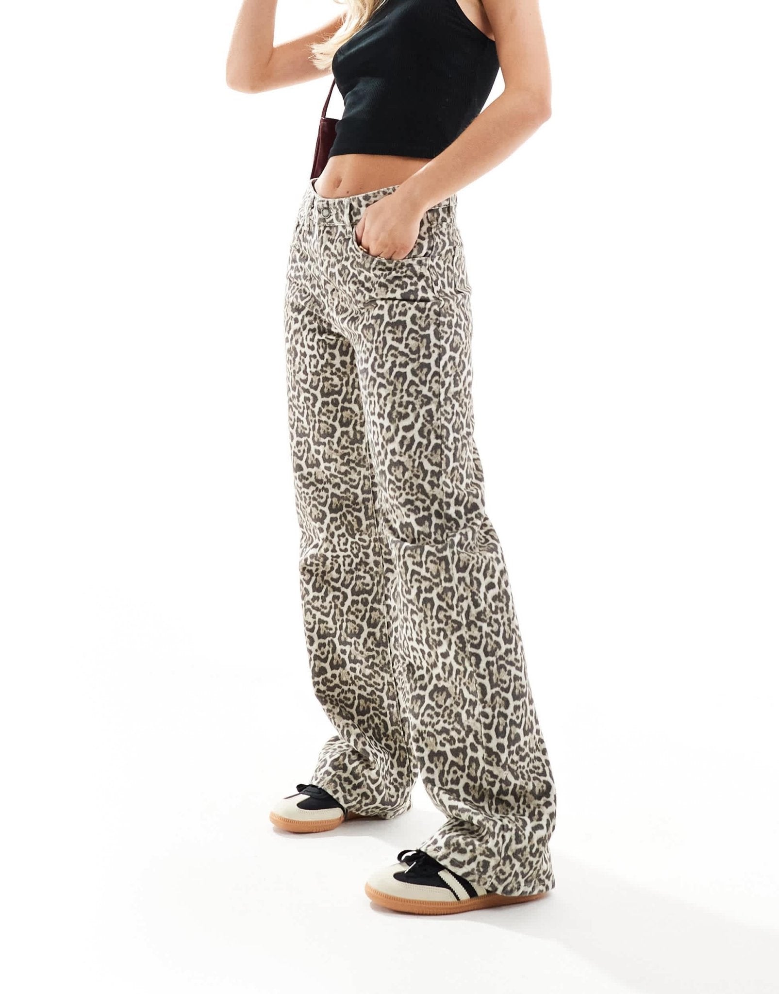 Stradivarius STR Petite straight leg jean in leopard print - ASOS Sample Sale