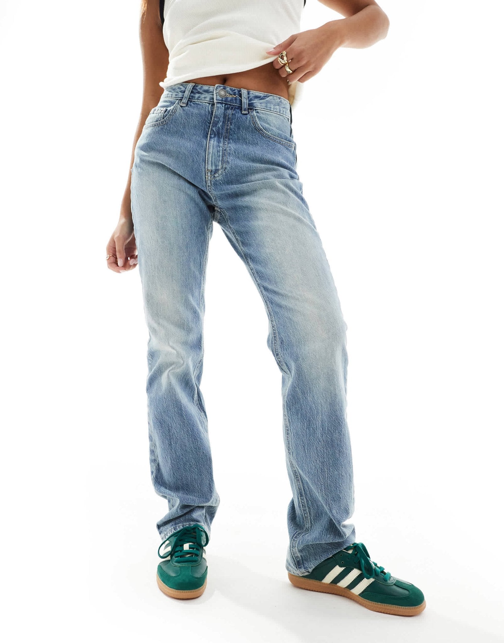 Stradivarius STR Petite straight leg jean with stretch in mid blue - ASOS Sample Sale