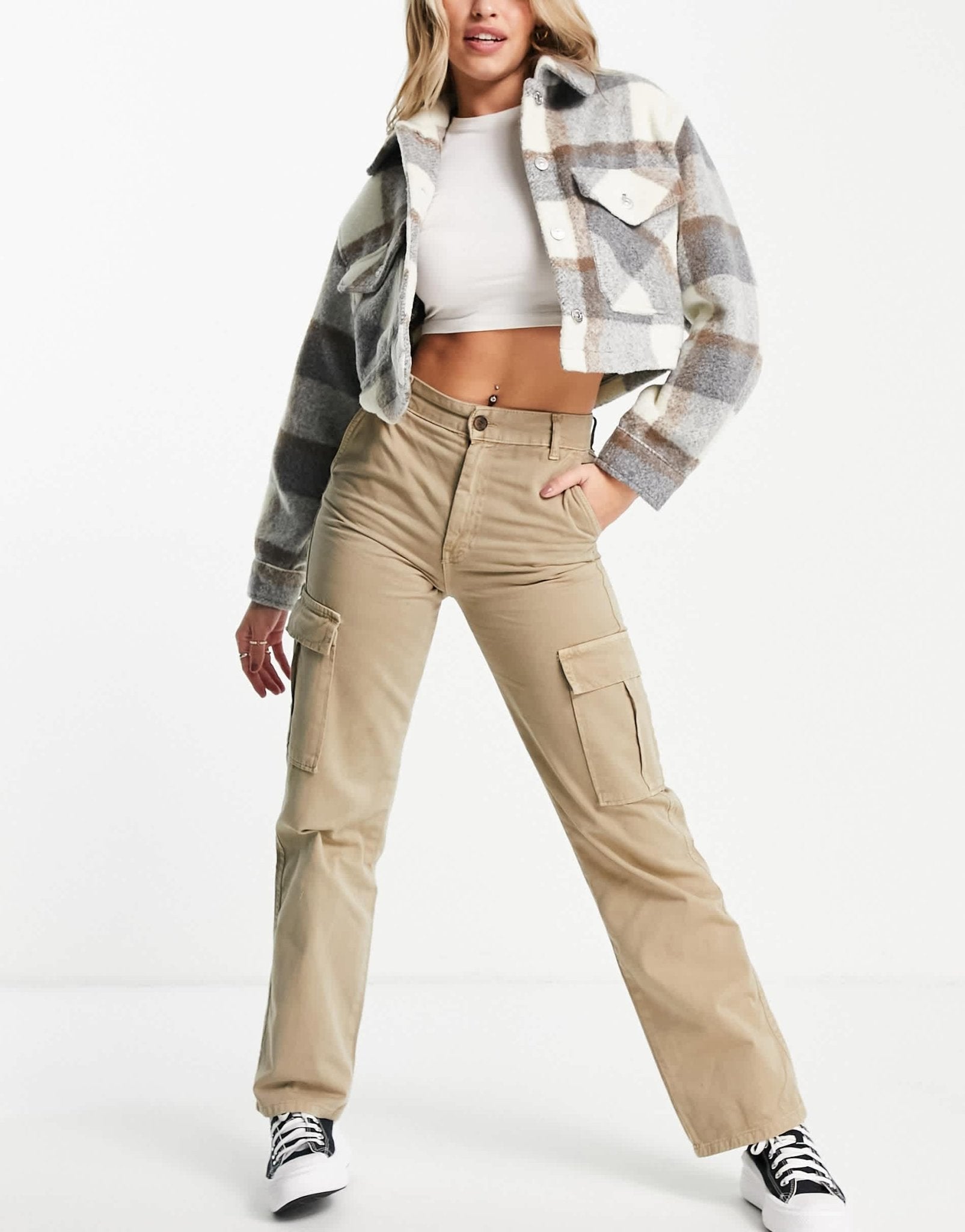 Stradivarius STR straight leg cargo trouser in stone - ASOS Sample Sale