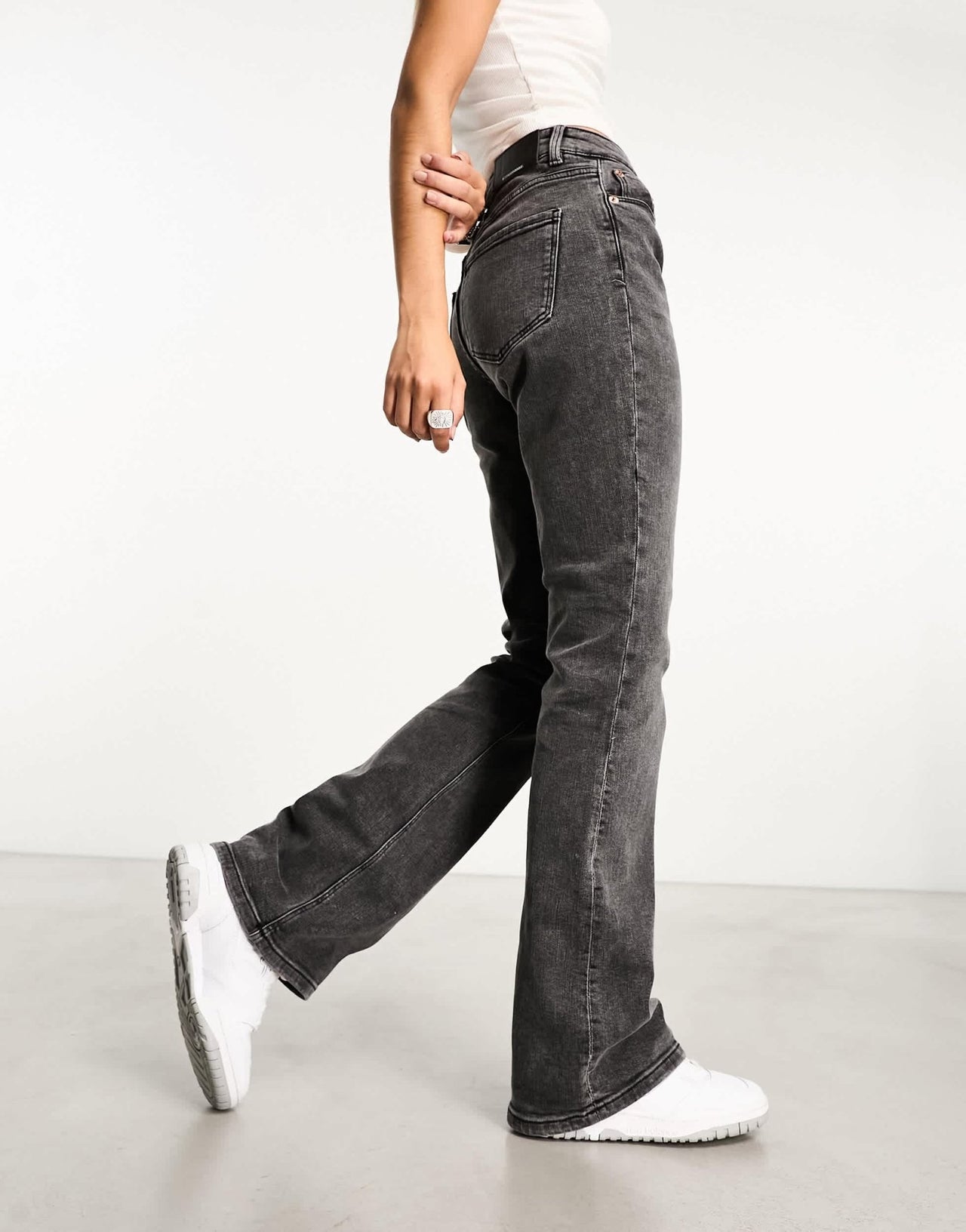 Stradivarius straight bootcut jean in black wash - ASOS Sample Sale