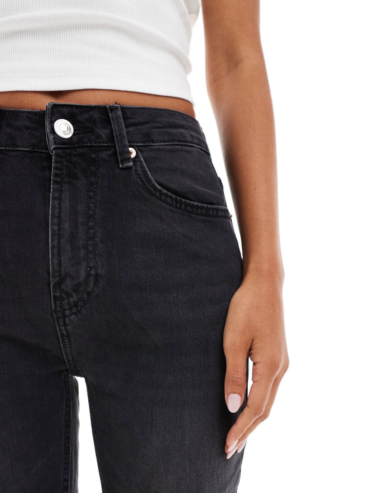 Stradivarius straight leg jean in black wash - ASOS Sample Sale