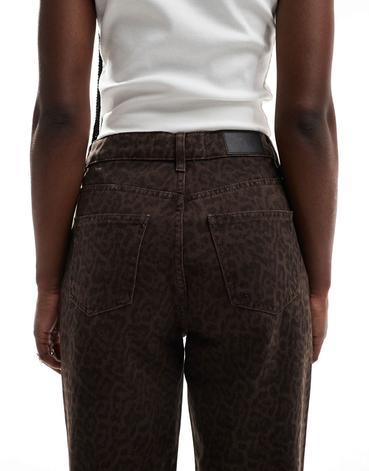 Stradivarius straight leg jean in dark wash leopard - ASOS Sample Sale