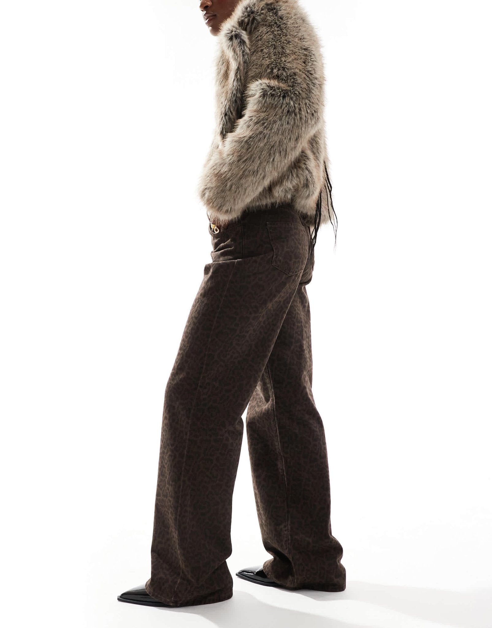 Stradivarius straight leg jean in dark wash leopard - ASOS Sample Sale