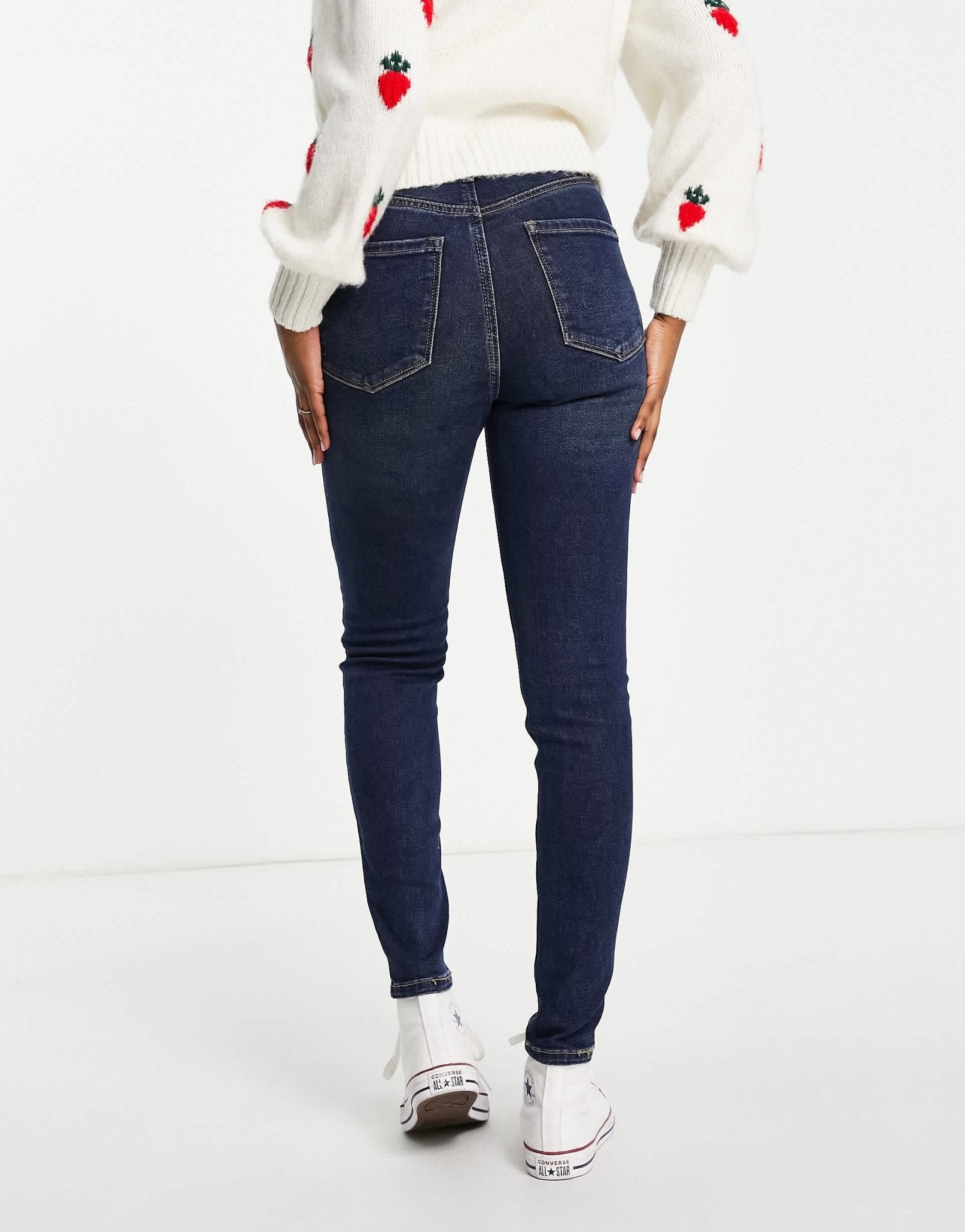 Stradivarius super high waist skinny jean in dark wash - ASOS Sample Sale