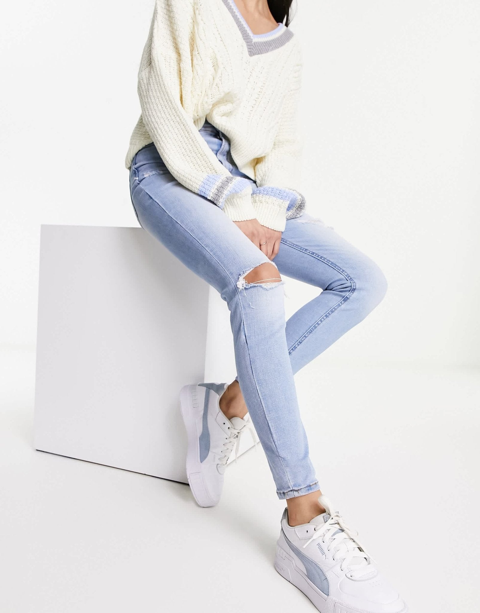 Stradivarius super high waist skinny jean with rip in light blue - ASOS Sample Sale