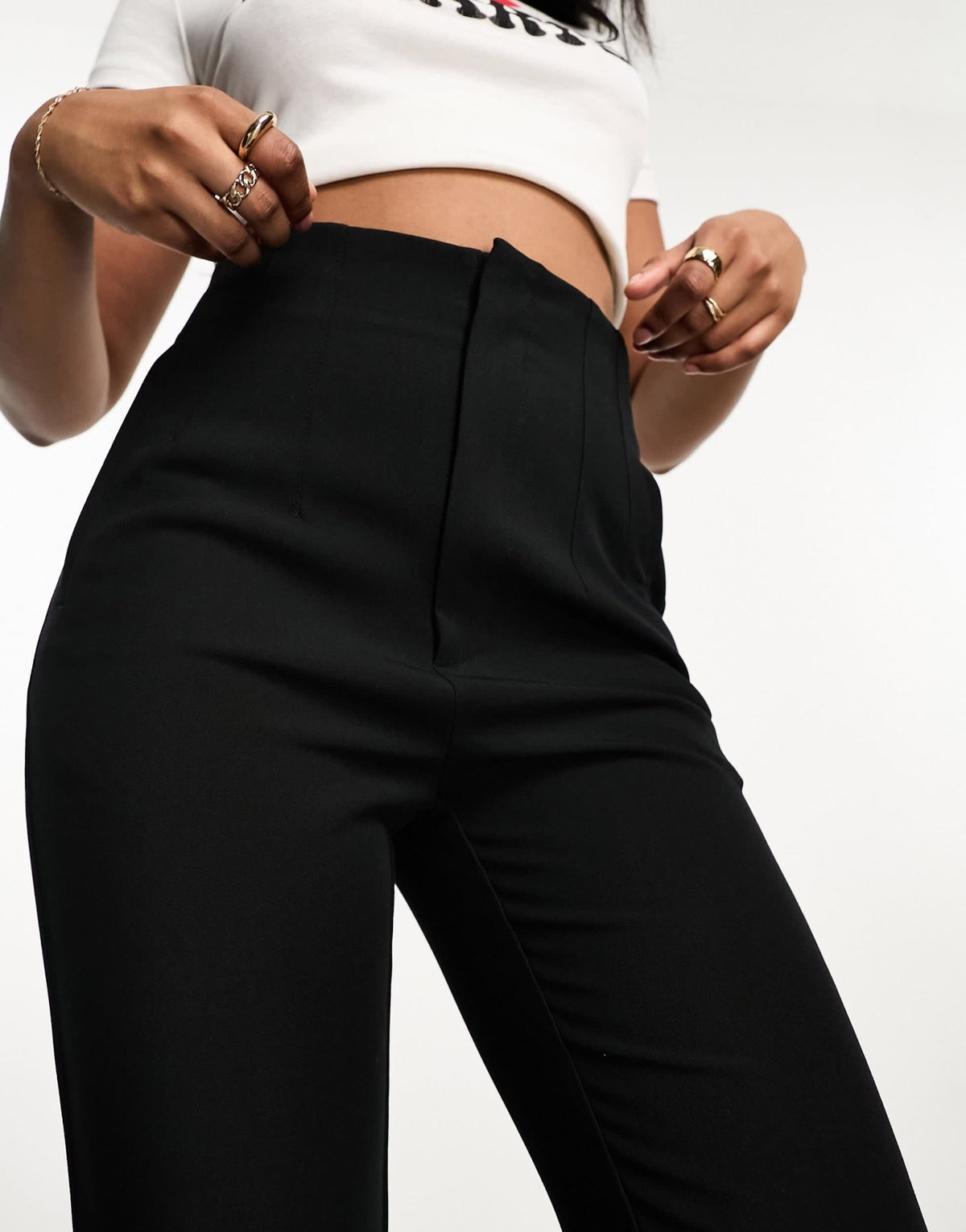 Stradivarius tailored cigarette trouser in black - ASOS Sample Sale
