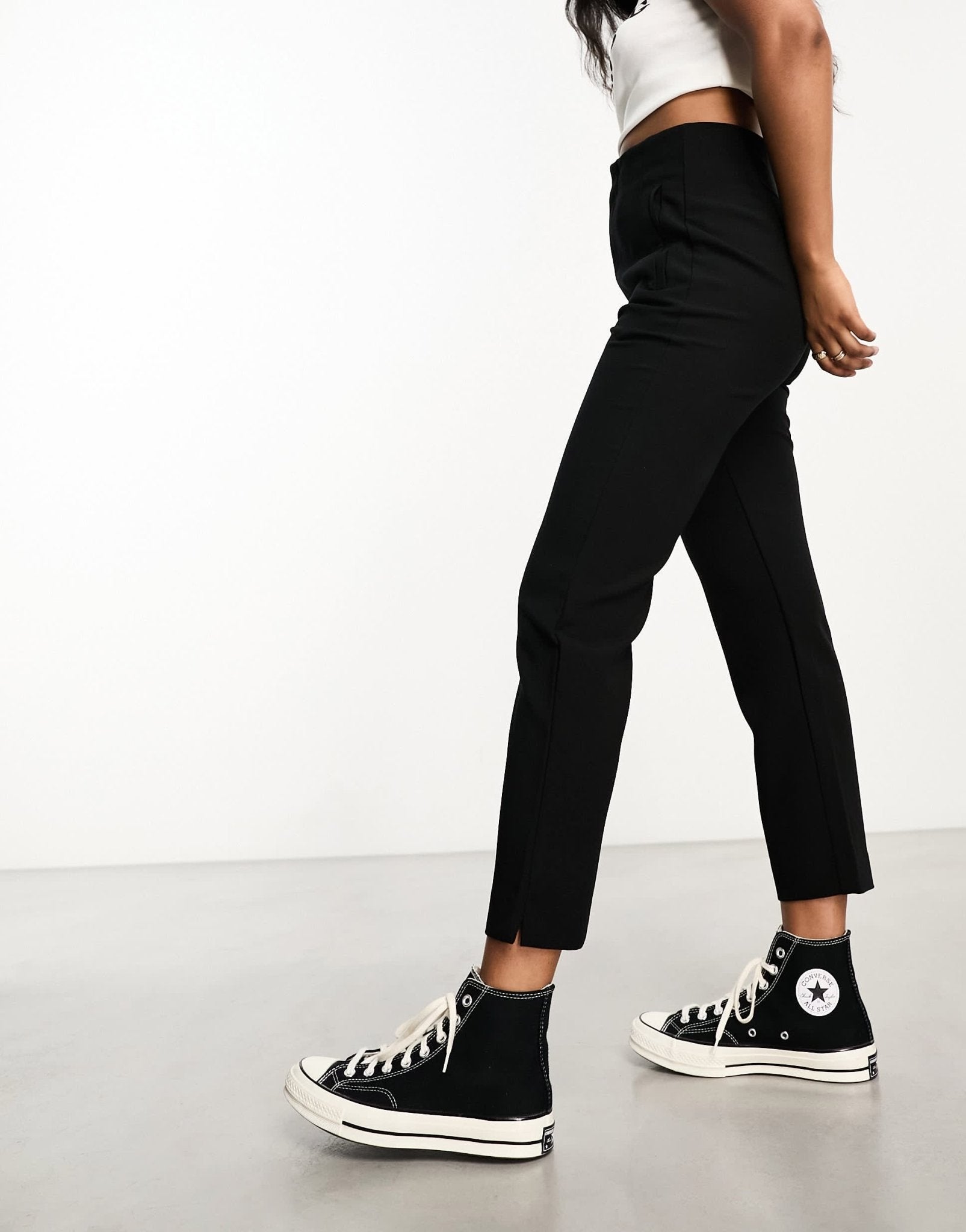 Stradivarius tailored cigarette trouser in black - ASOS Sample Sale
