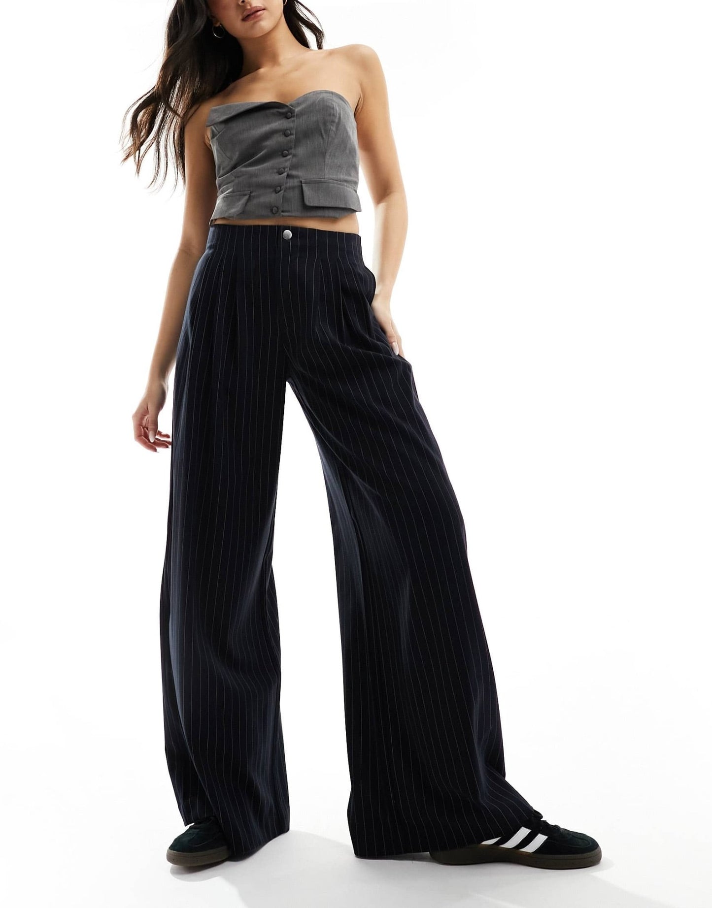 Stradivarius tailored pleated wide leg trouser in navy pinstripe - ASOS Sample Sale