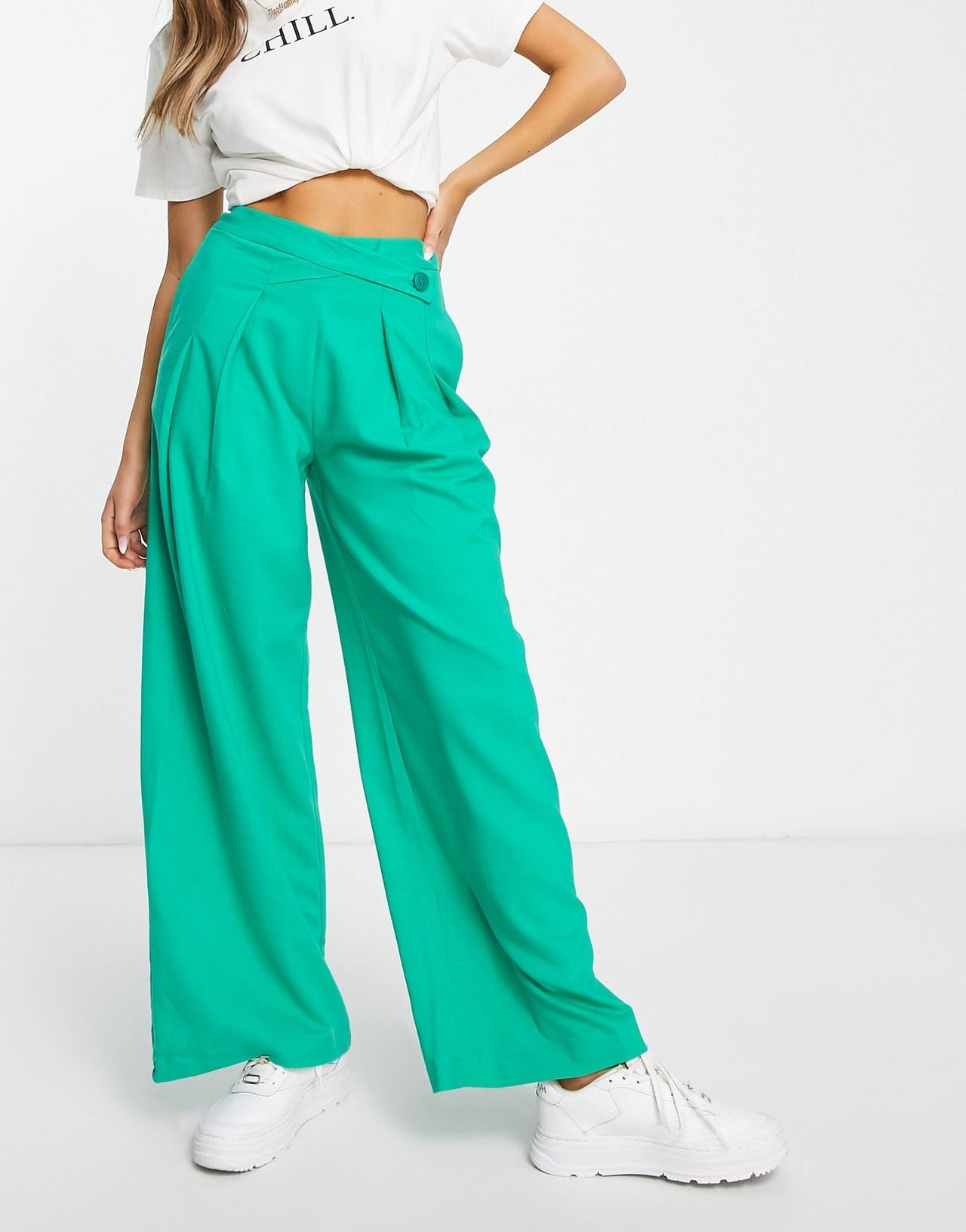 Stradivarius tailored super slouchy wide leg trouser in green - ASOS Sample Sale