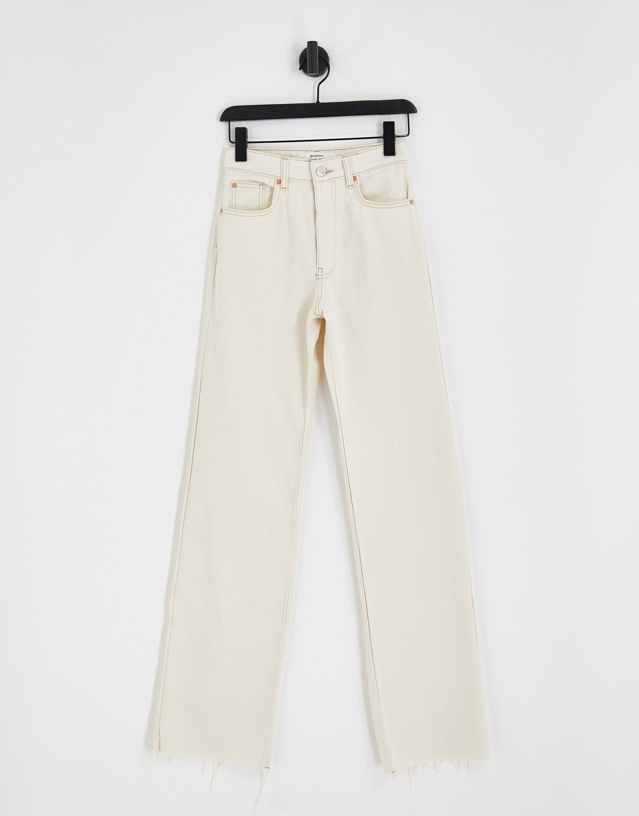 Stradivarius Tall 90s dad jean in ecru - ASOS Sample Sale