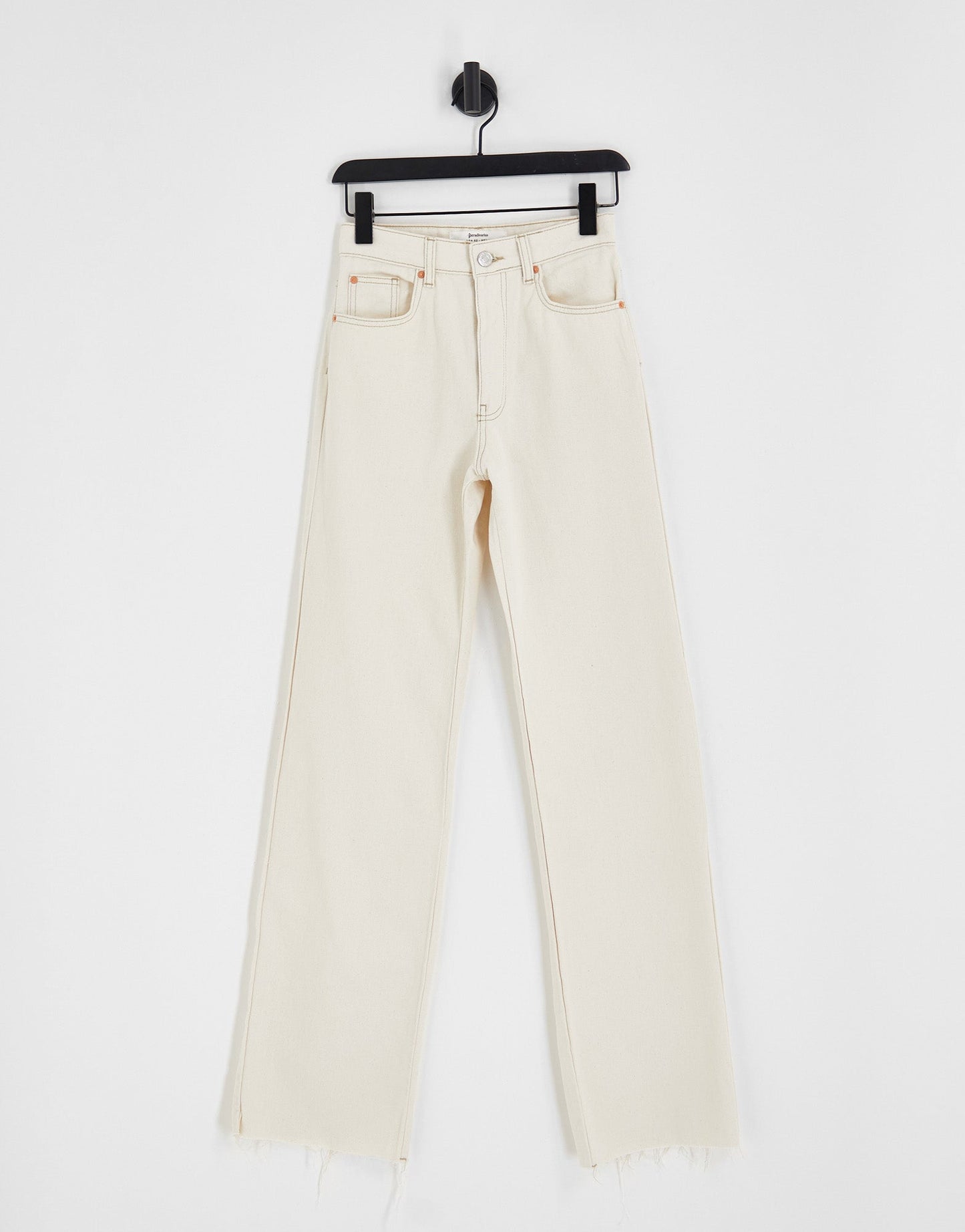 Stradivarius Tall 90s dad jean in ecru - ASOS Sample Sale