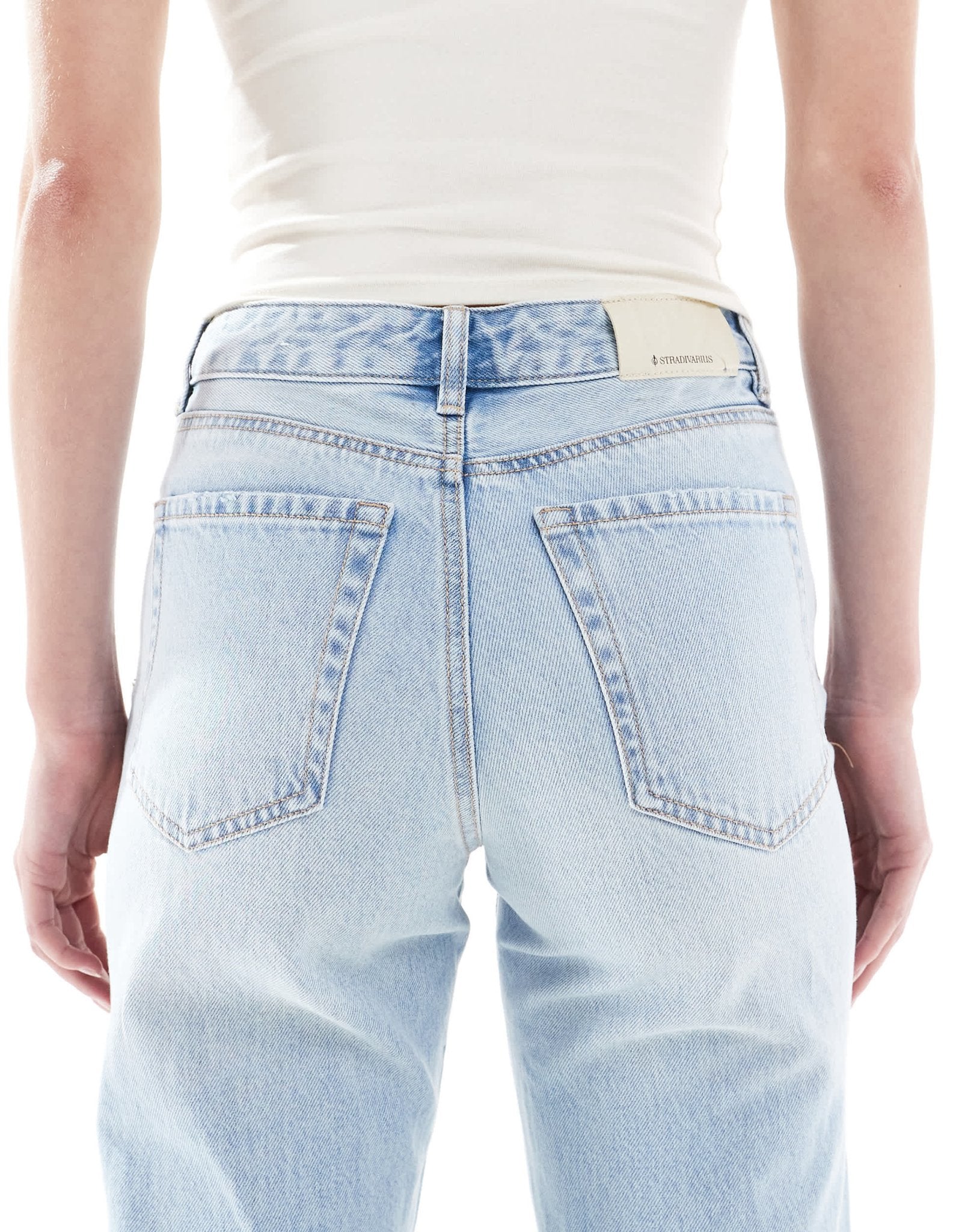 Stradivarius Tall D92 straight leg jeans in light wash - ASOS Sample Sale