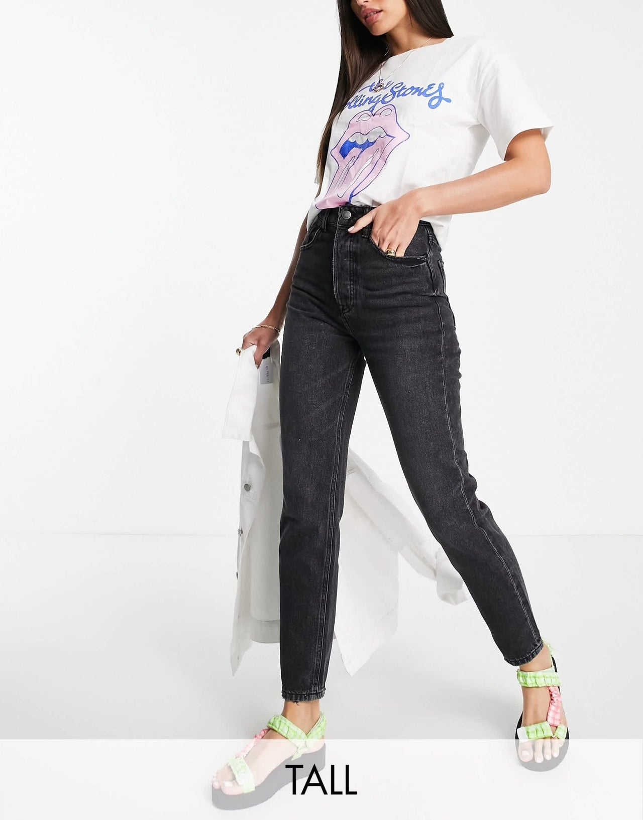 Stradivarius Tall mom fit vintage jean in washed black - ASOS Sample Sale