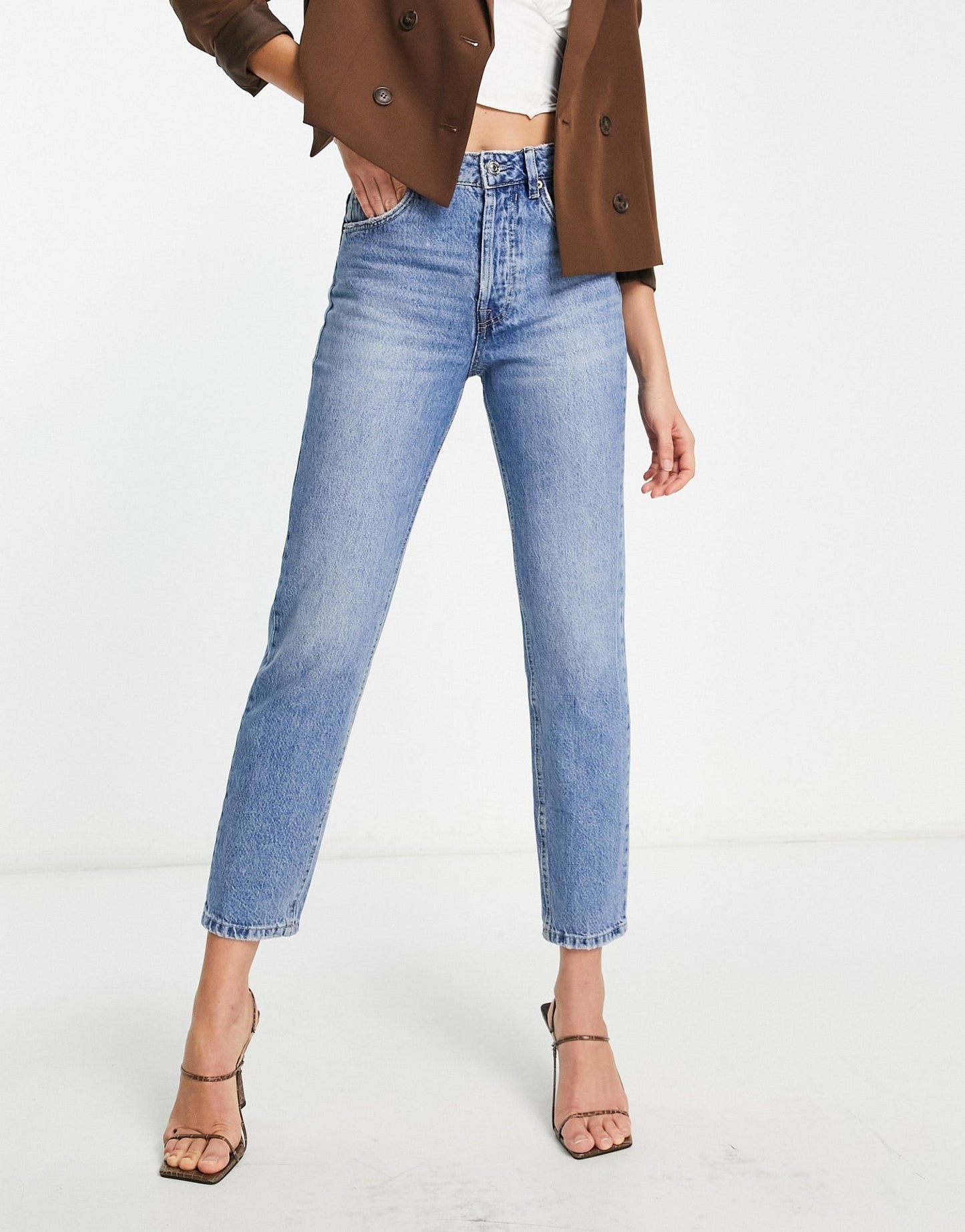Stradivarius Tall rigid mom jean in medium wash - ASOS Sample Sale