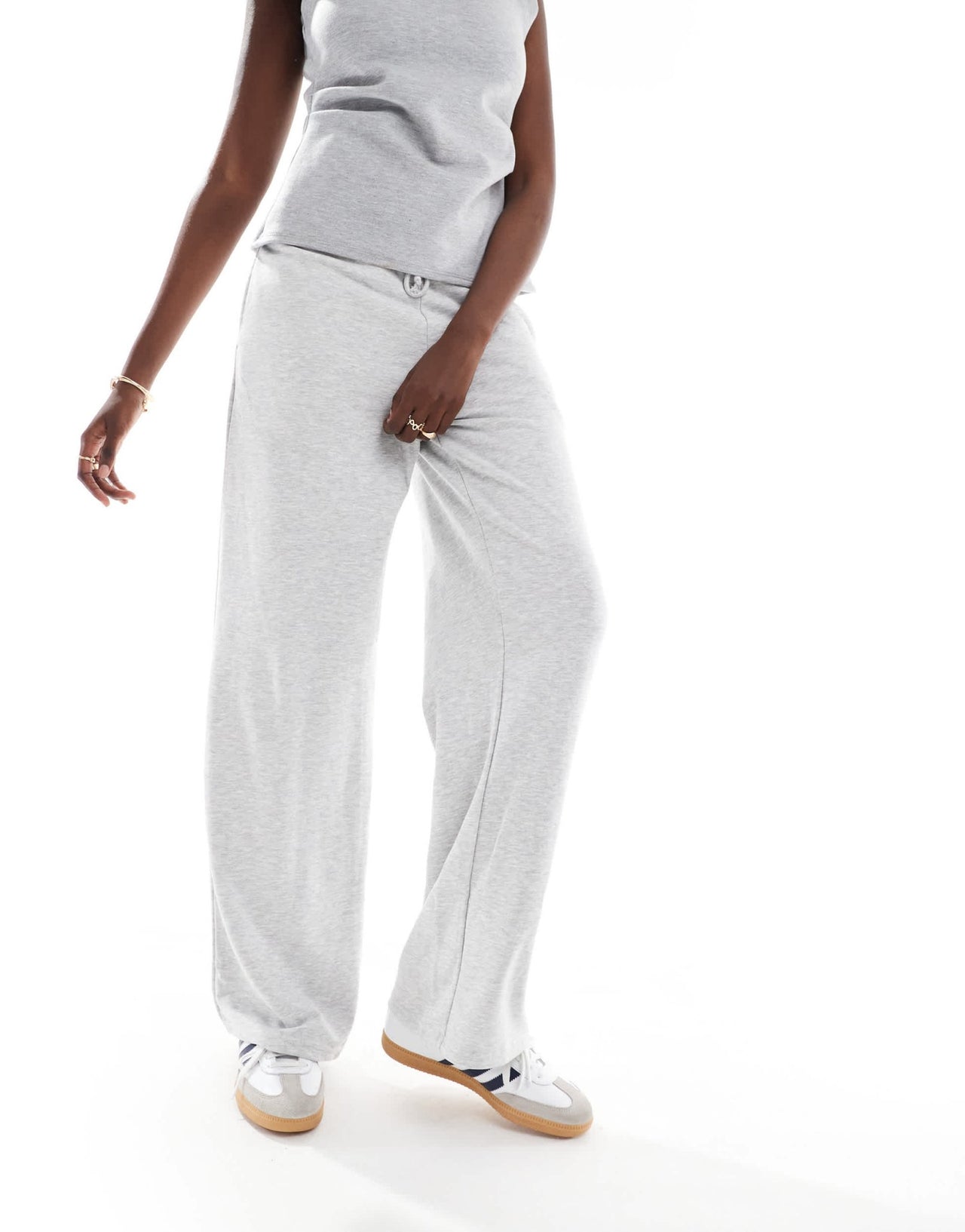 Stradivarius Tall wide leg jogger in grey - ASOS Sample Sale