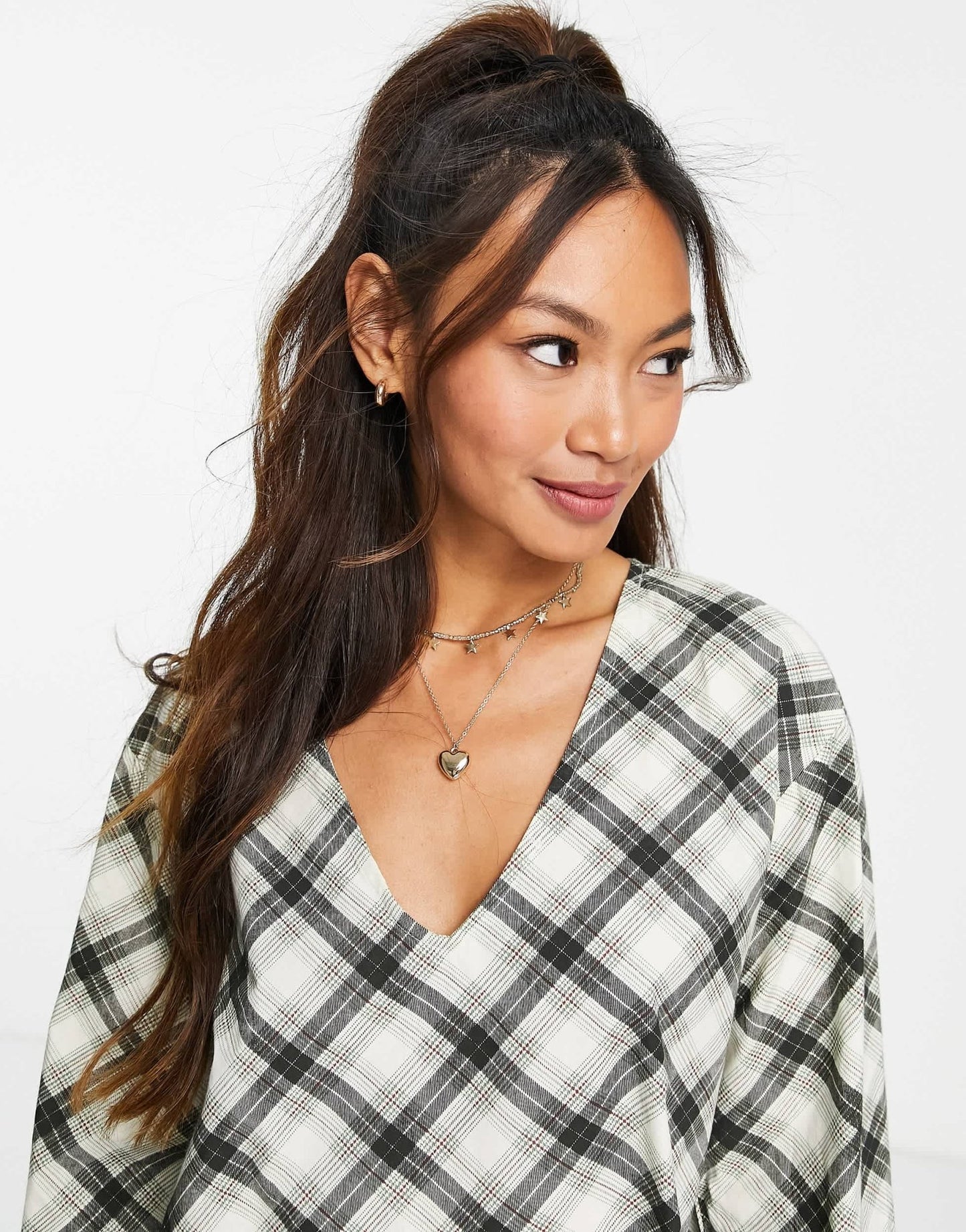 Stradivarius v - neck smock dress in green check - ASOS Sample Sale