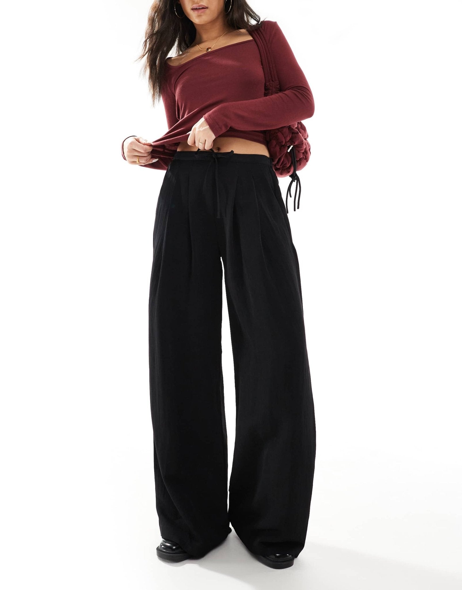 Stradivarius wide leg crinkle tie waist trouser in black - ASOS Sample Sale
