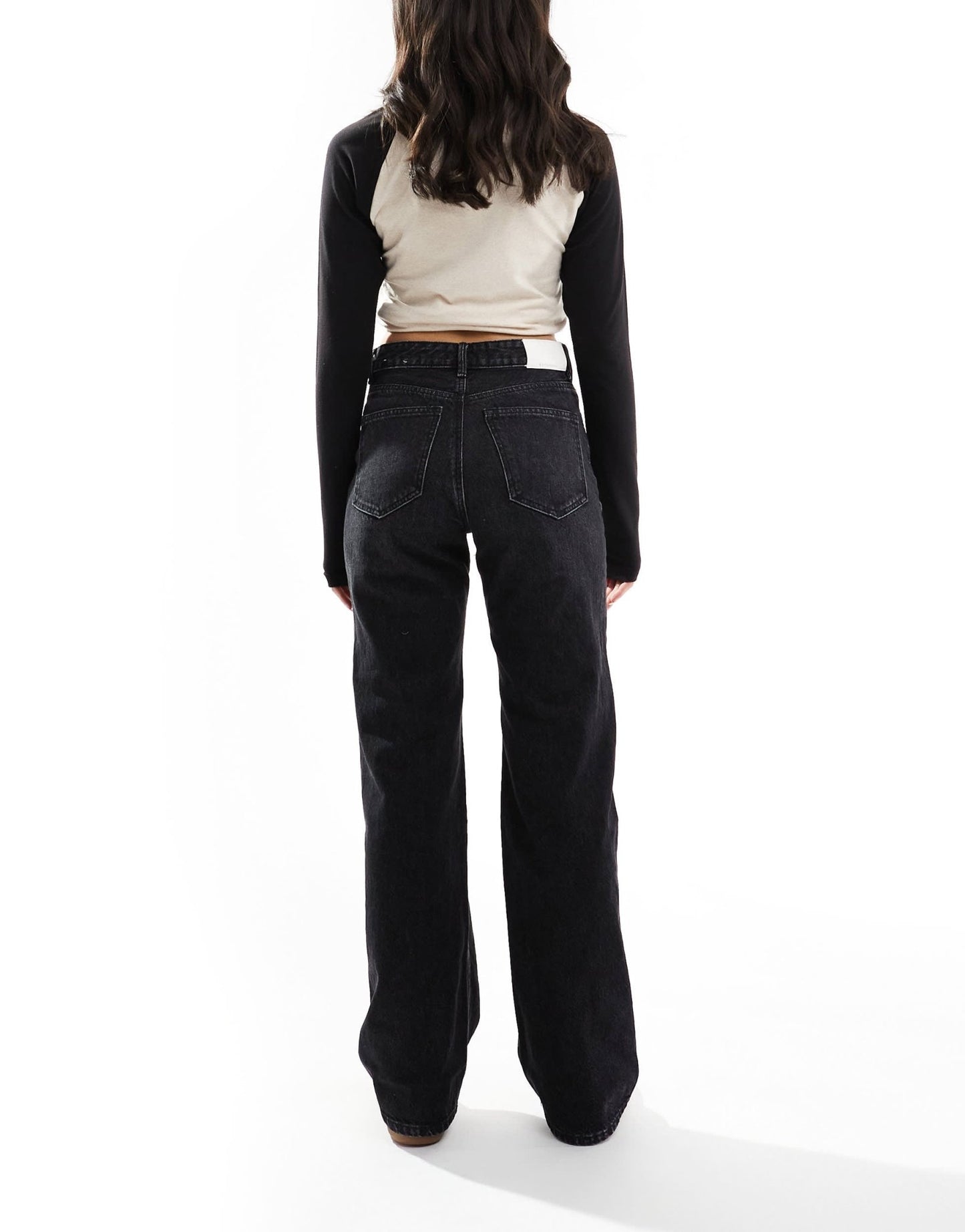 Stradivarius wide leg dad jean in black wash - ASOS Sample Sale