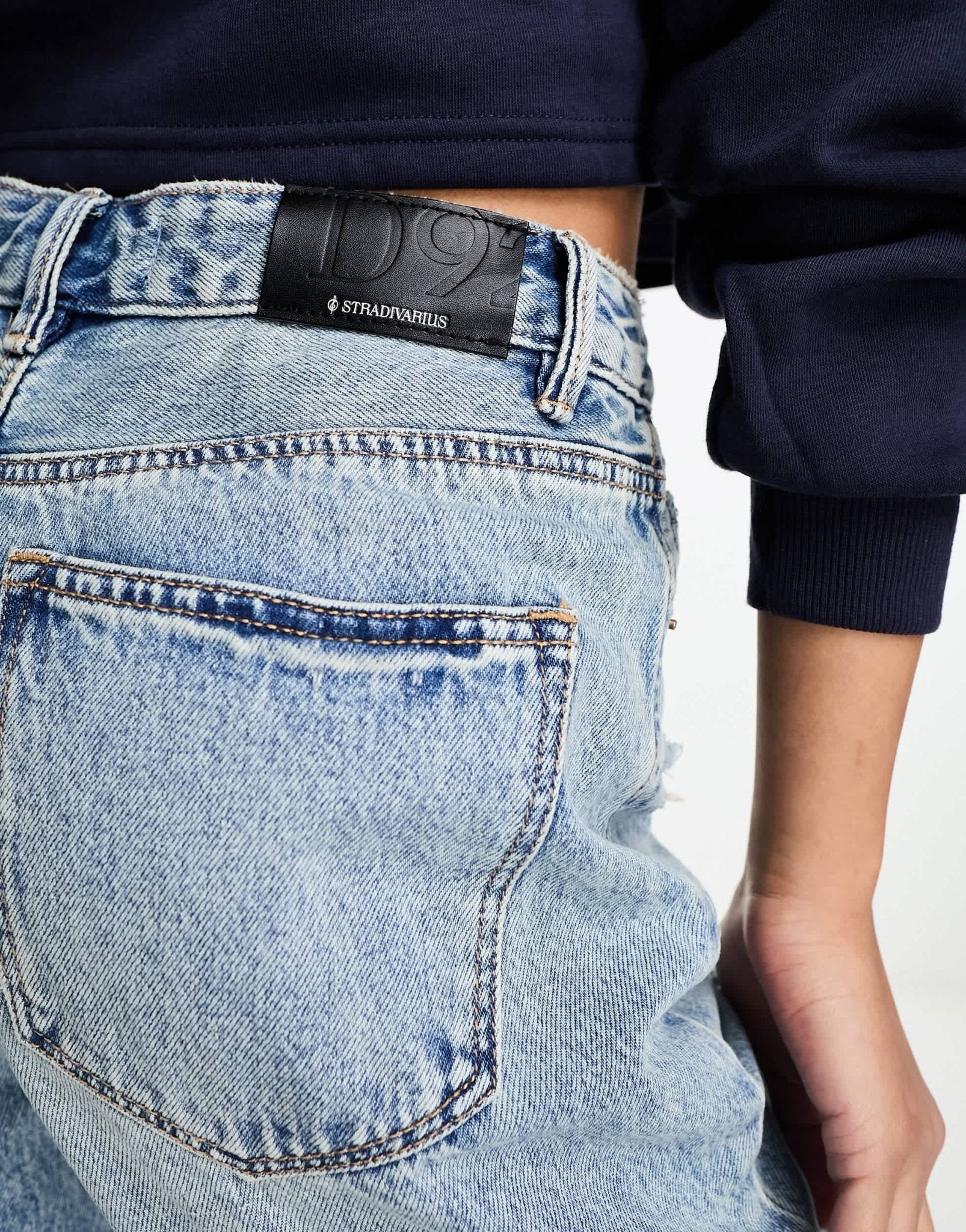Stradivarius wide leg dad jean with rips in medium blue - ASOS Sample Sale