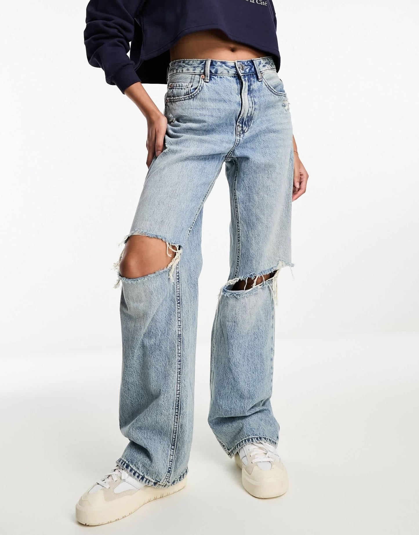 Stradivarius wide leg dad jean with rips in medium blue - ASOS Sample Sale