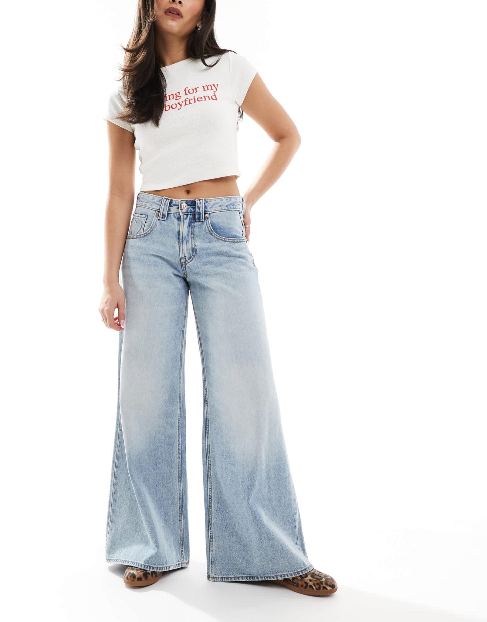 Stradivarius wide leg heart detail jean in light wash blue - ASOS Sample Sale