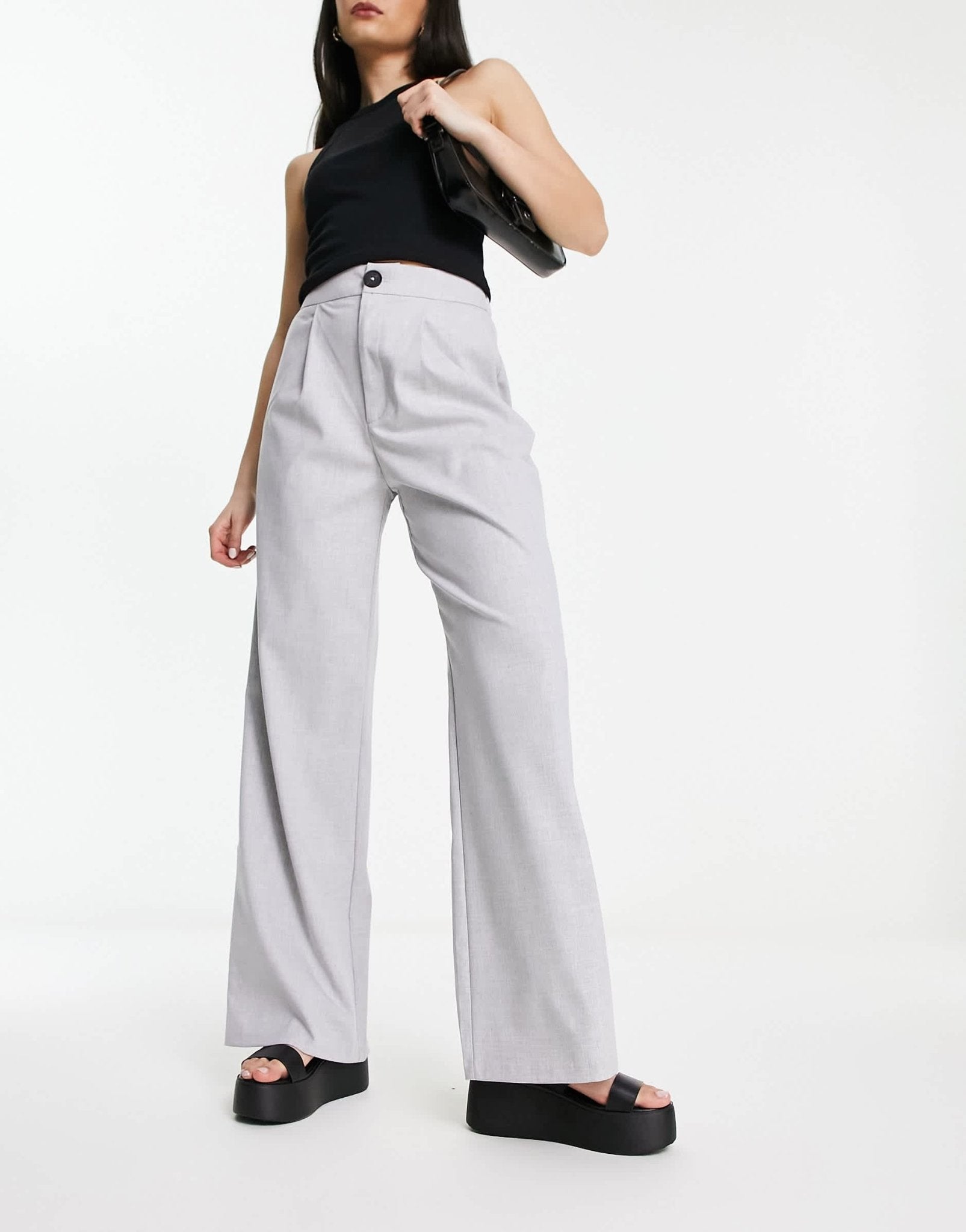 Stradivarius wide leg relaxed dad trouser in grey - ASOS Sample Sale