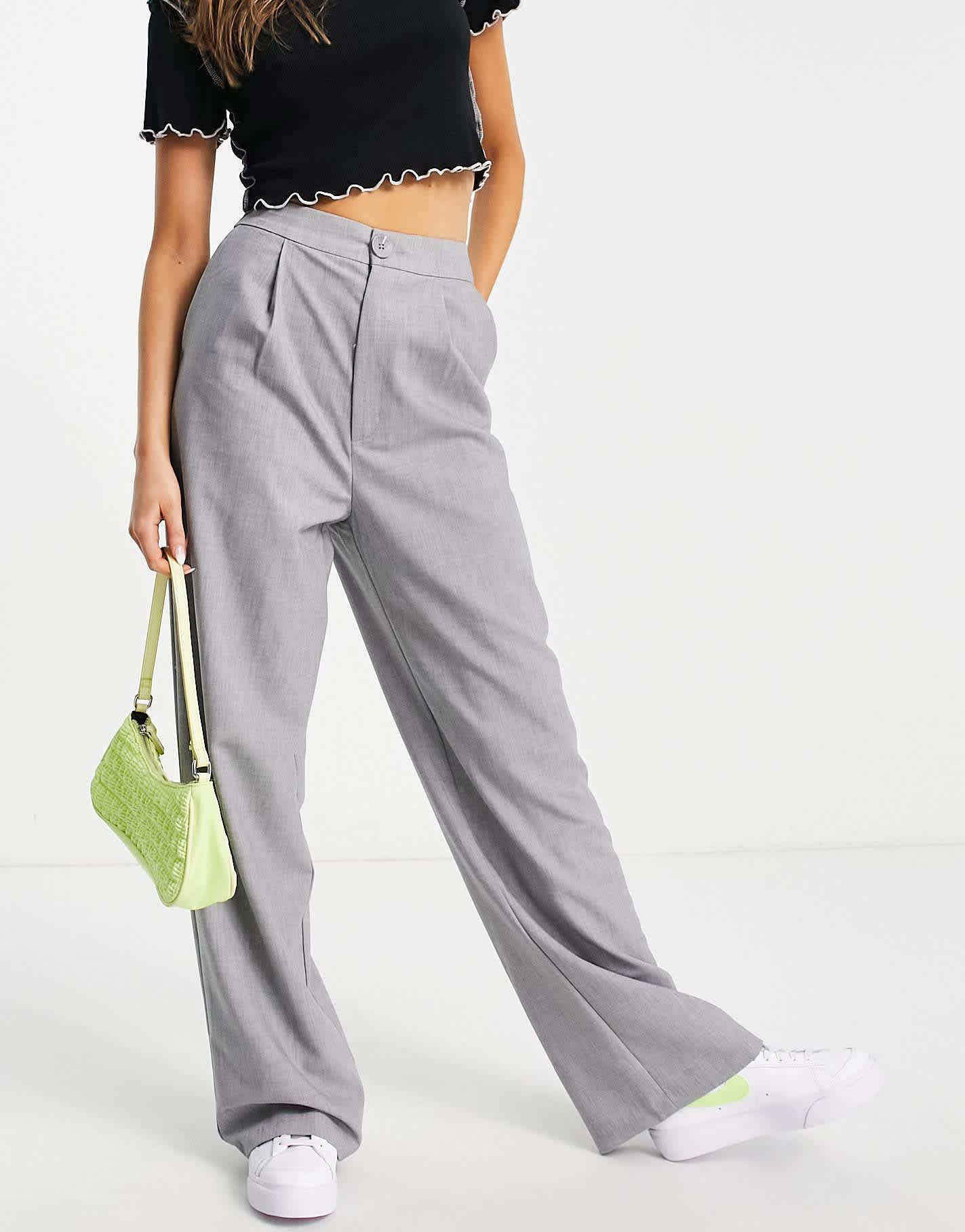 Stradivarius wide leg relaxed dad trousers in grey - ASOS Sample Sale