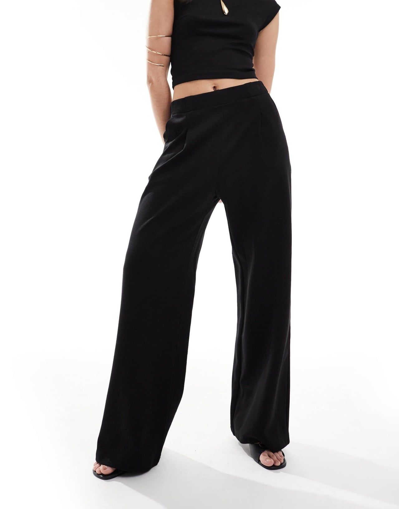 Stradivarius wide leg tailored trouser in black - ASOS Sample Sale