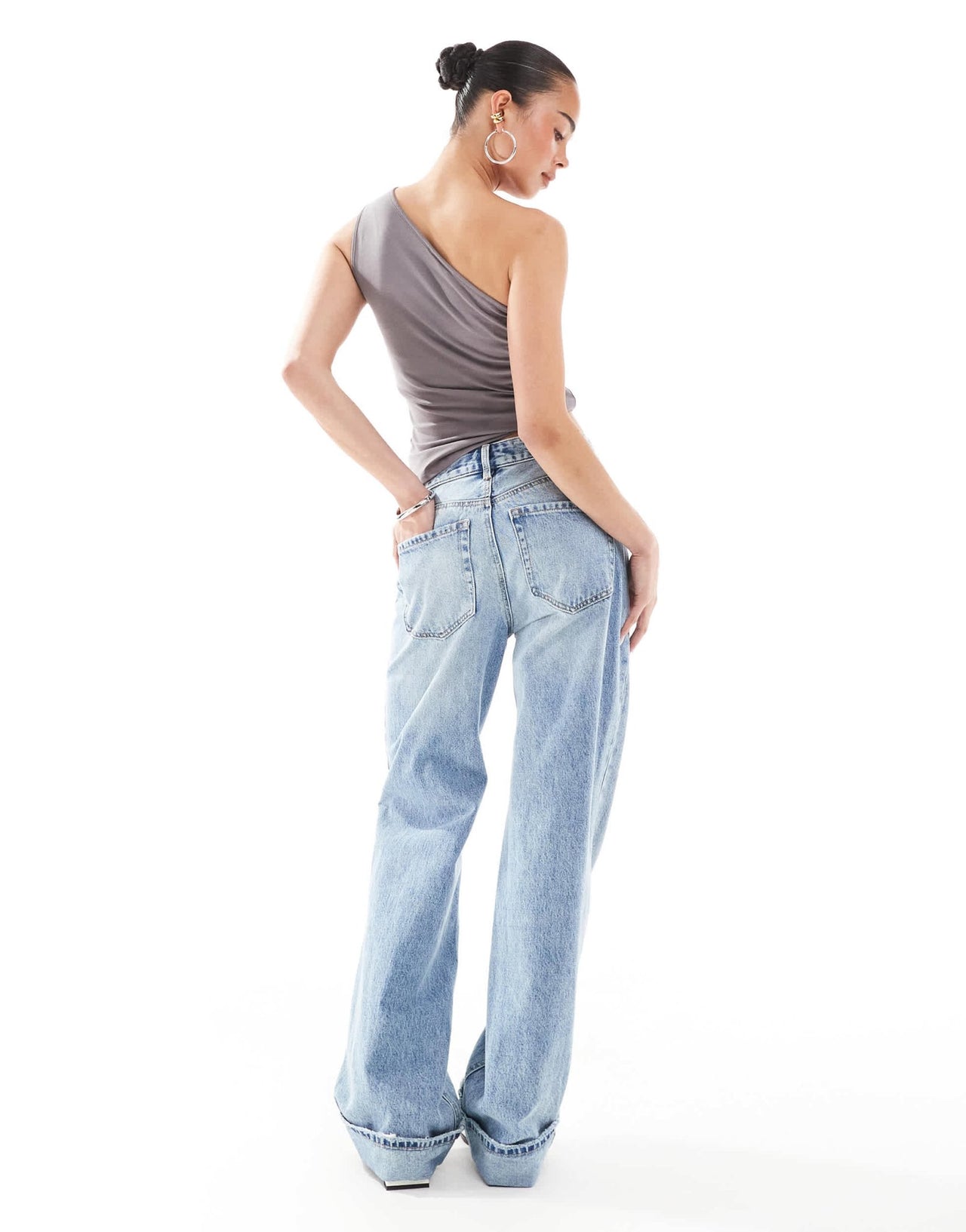 Stradivarius wide leg turn up dad jean in light blue - ASOS Sample Sale