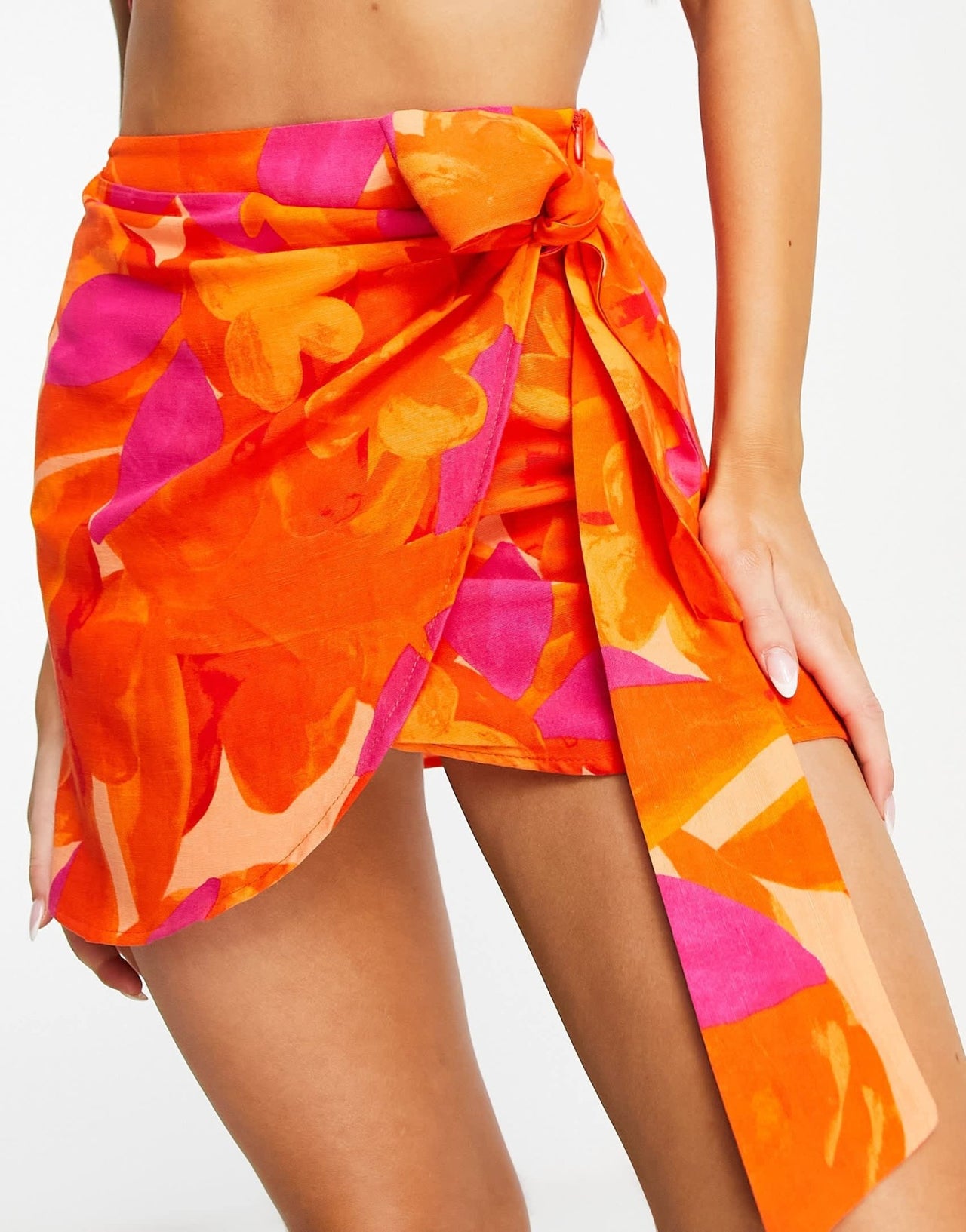 Stradivarius wrap mini skirt in bold print - ASOS Sample Sale