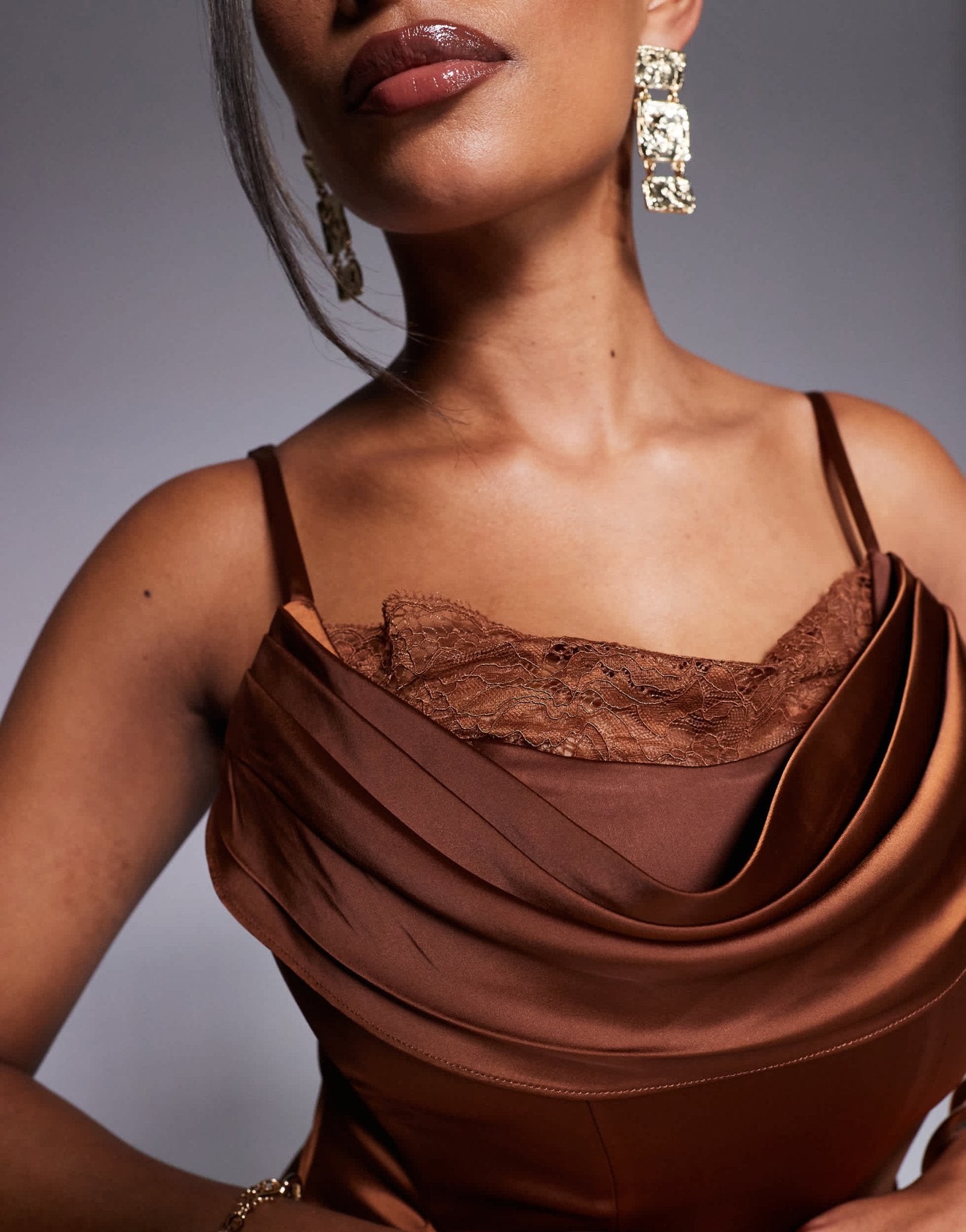 Taideux fuller bust Naomi satin midaxi boned corset dress with lace trim in toffee brown - ASOS Sample Sale