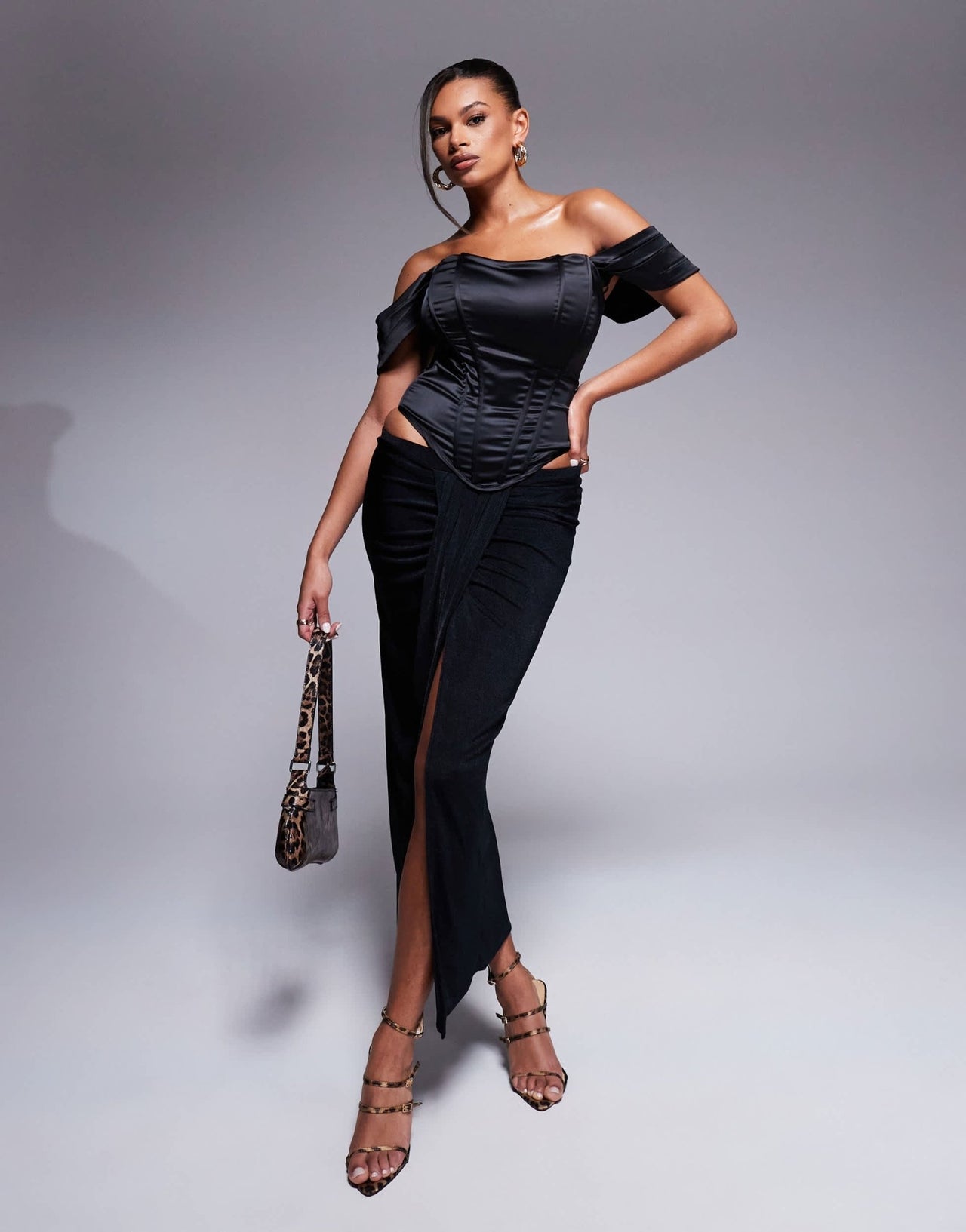 Taideux fuller bust Regina satin off shoulder boned corset top in black - ASOS Sample Sale