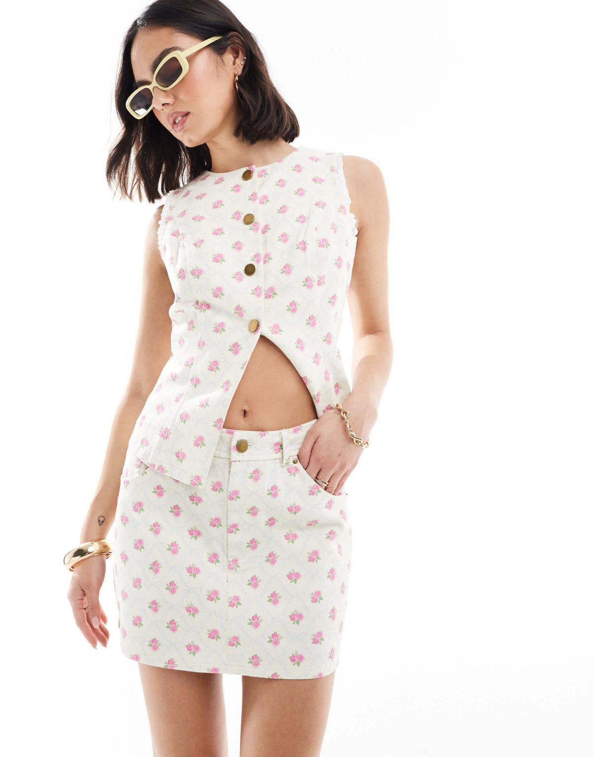 The Frolic exclusive denim ruffle heart pocket detail mini skirt co - ord in cream and pink floral - ASOS Sample Sale