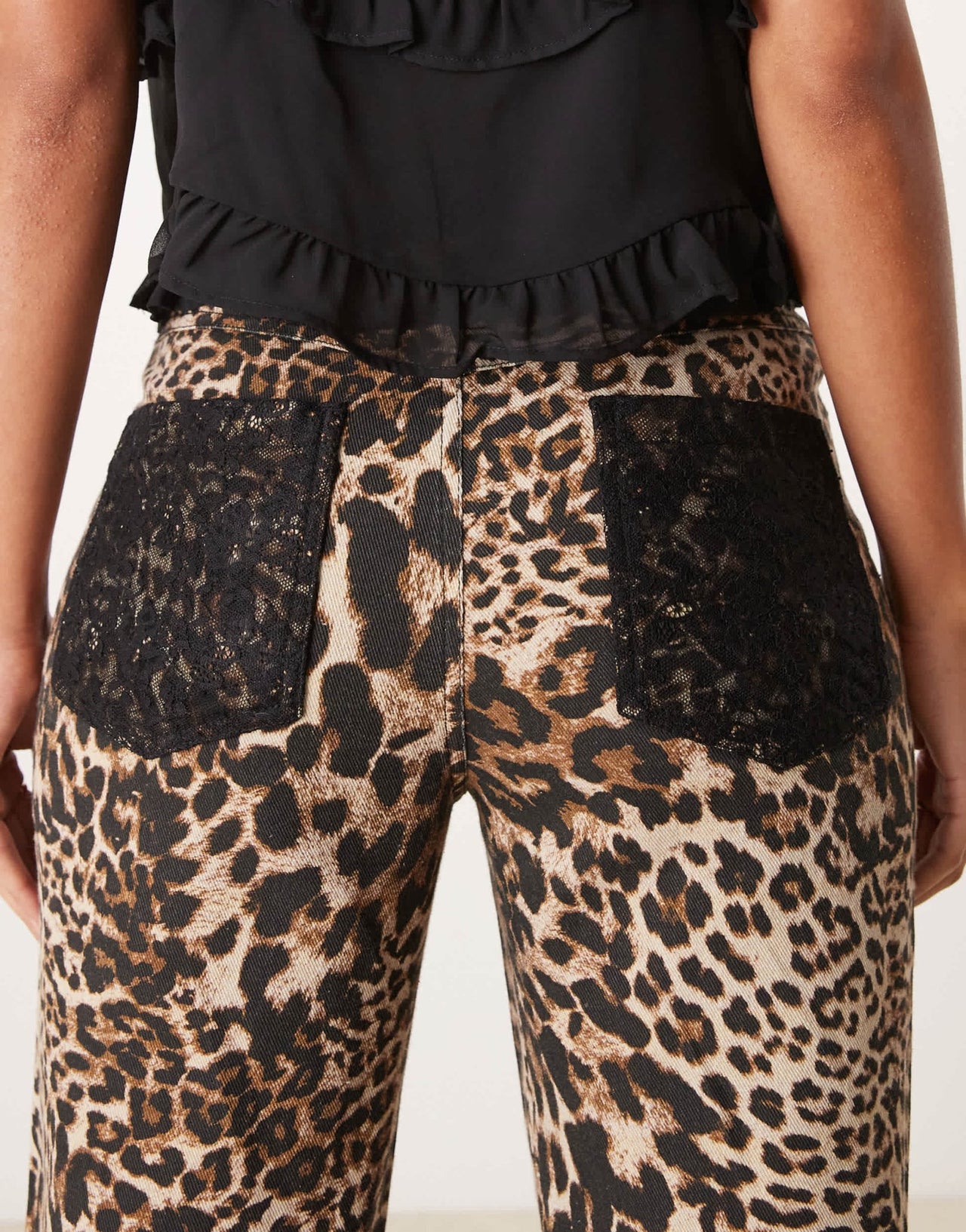 The Frolic exclusive lace pocket detail straight leg jeans in leopard print - ASOS Sample Sale